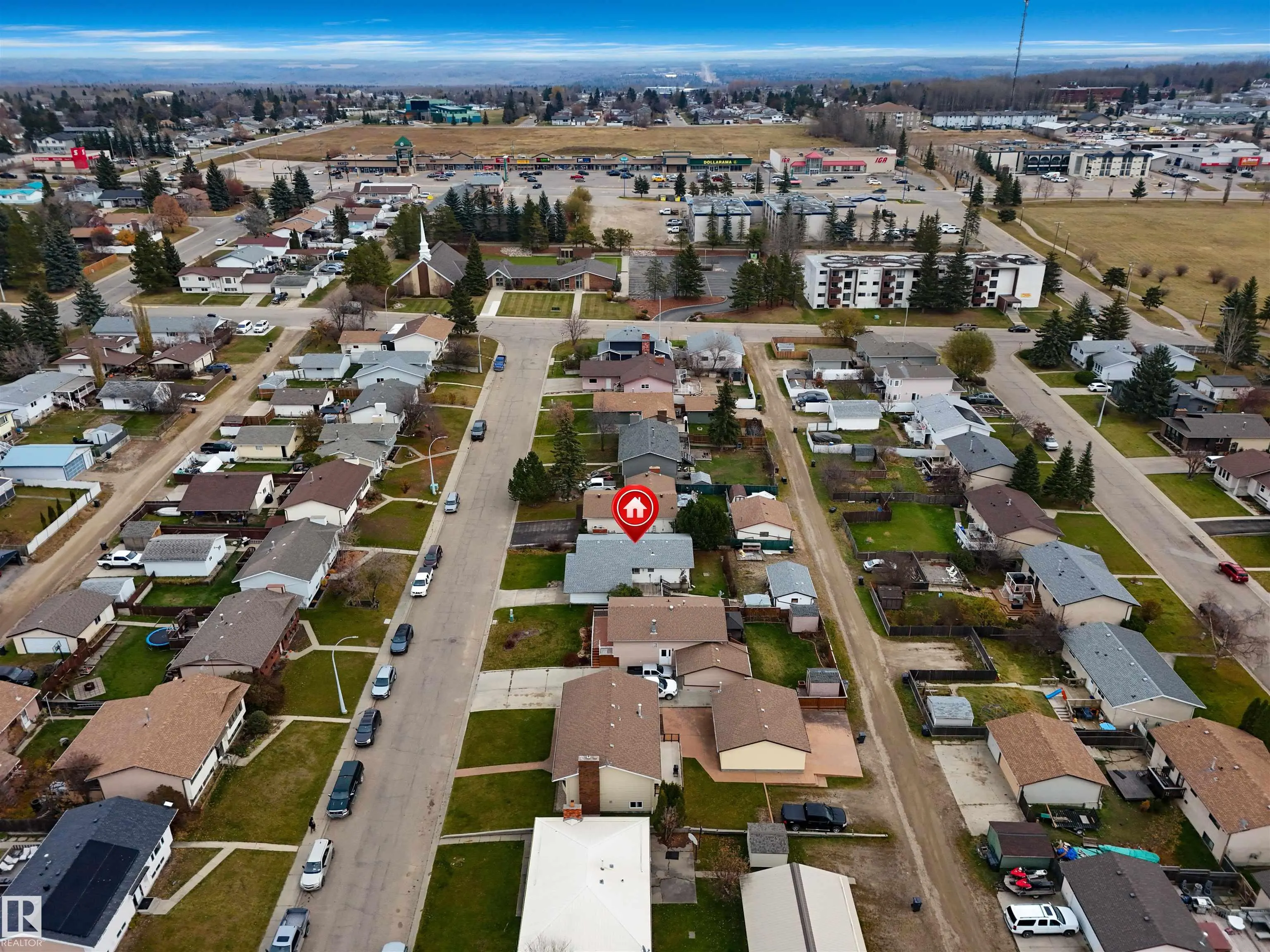5223 44 AVE