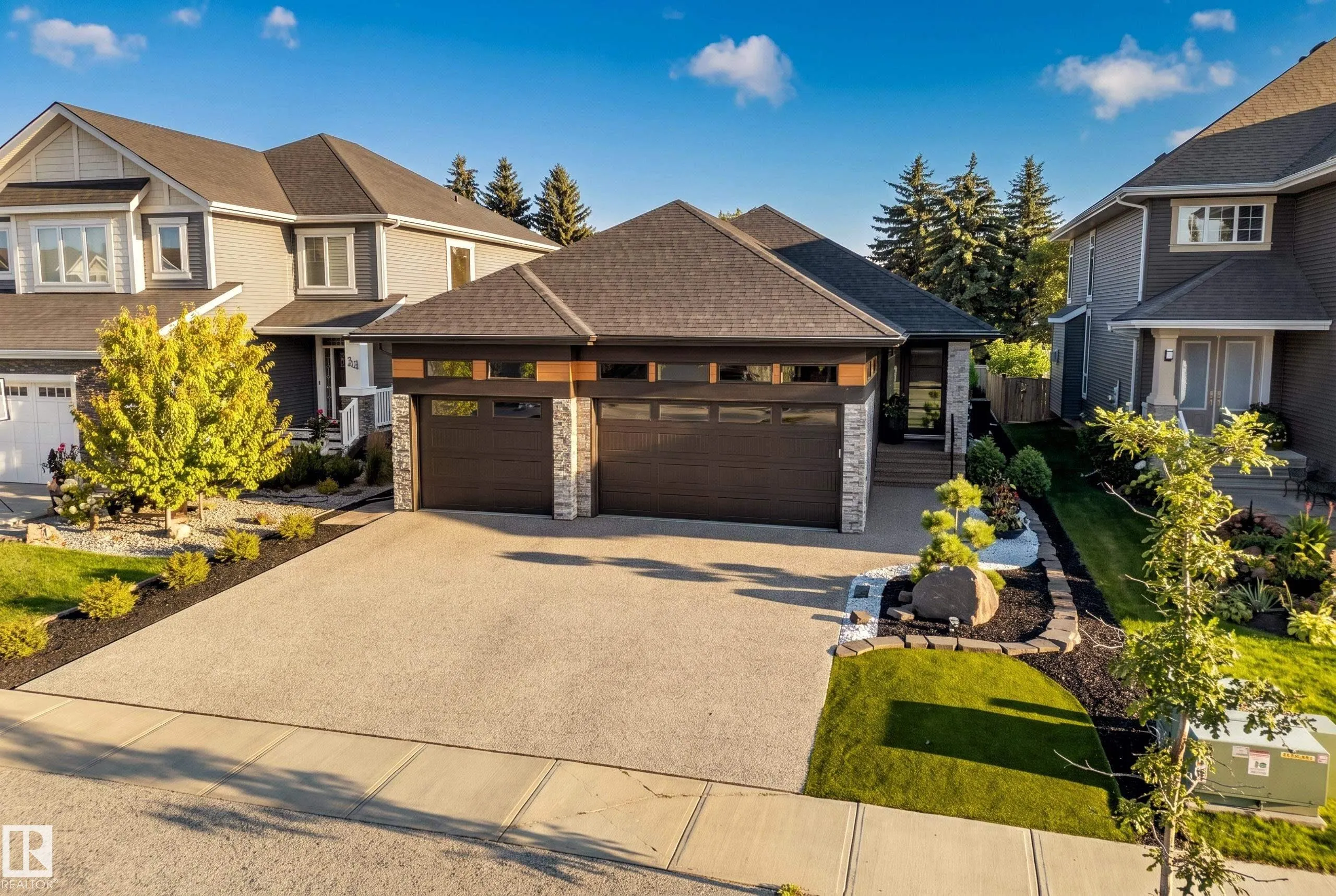 36 ENCHANTED WAY