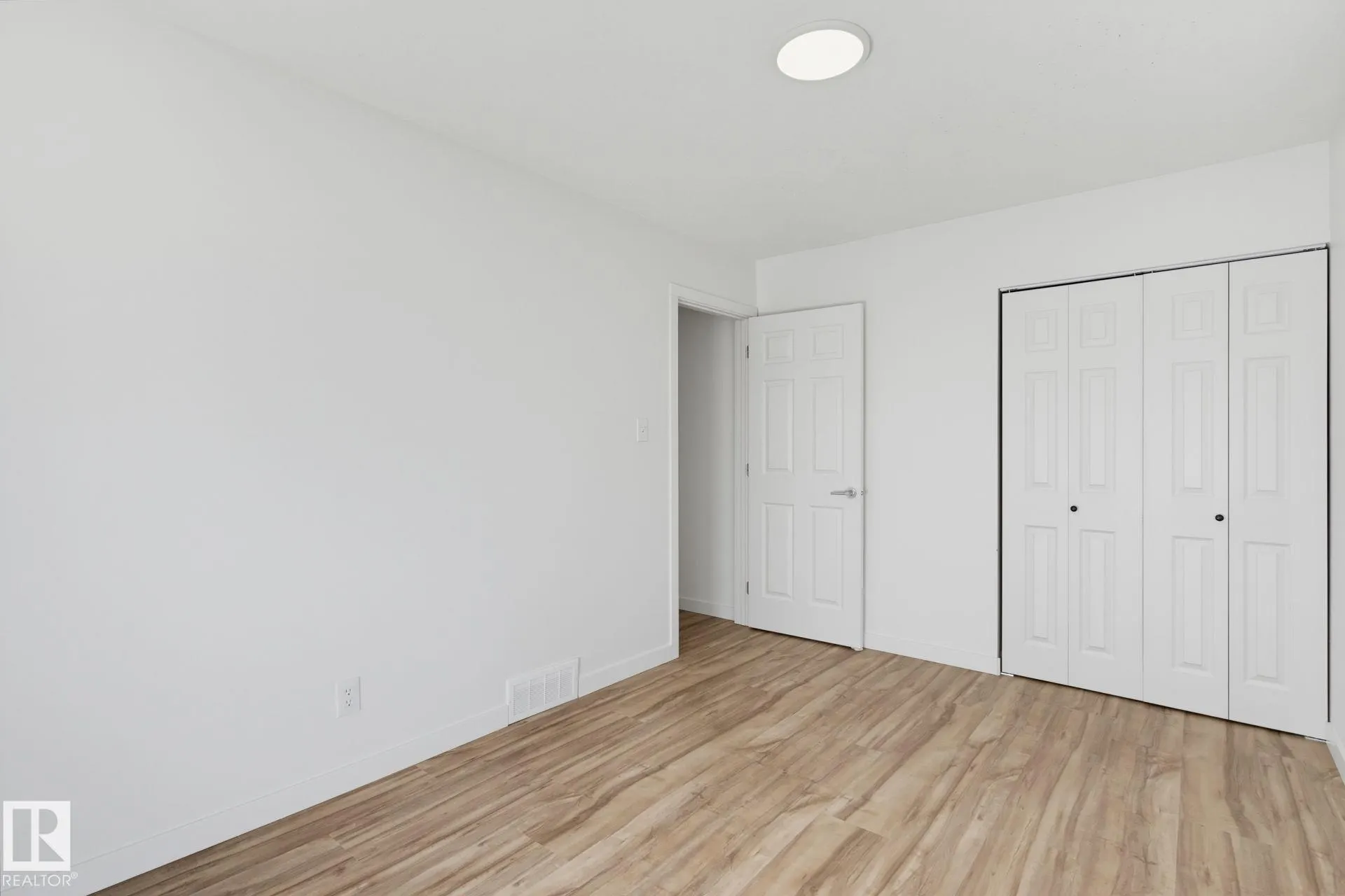 133 WOODSTOCK