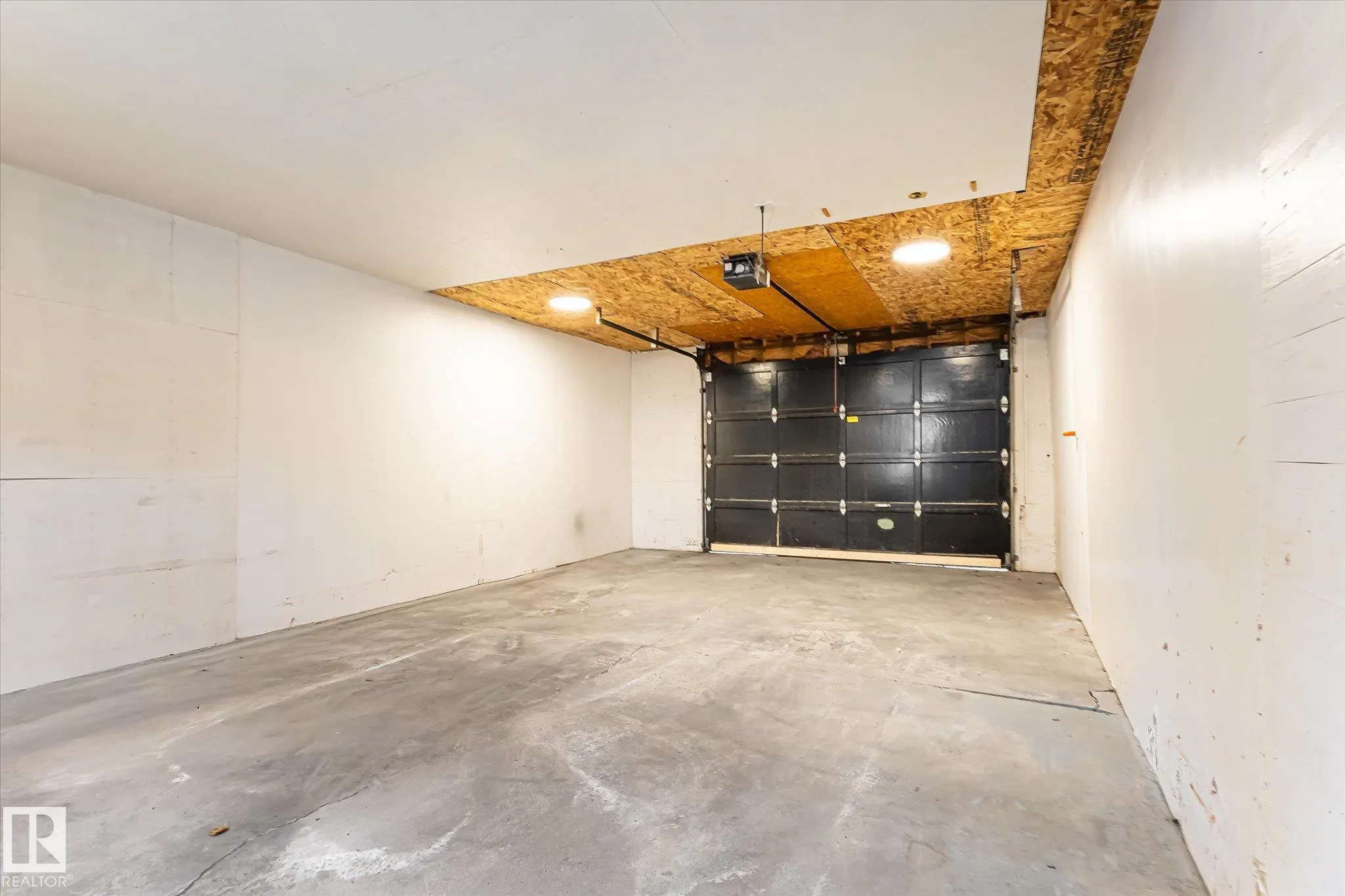 26 EAGLE Drive