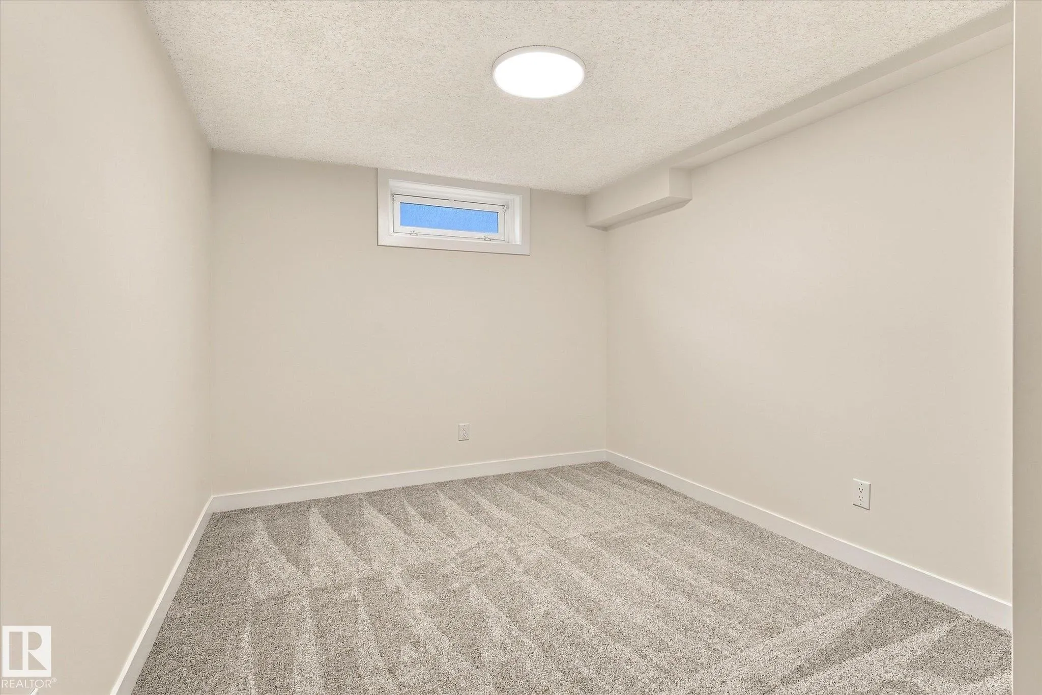 26 EAGLE Drive