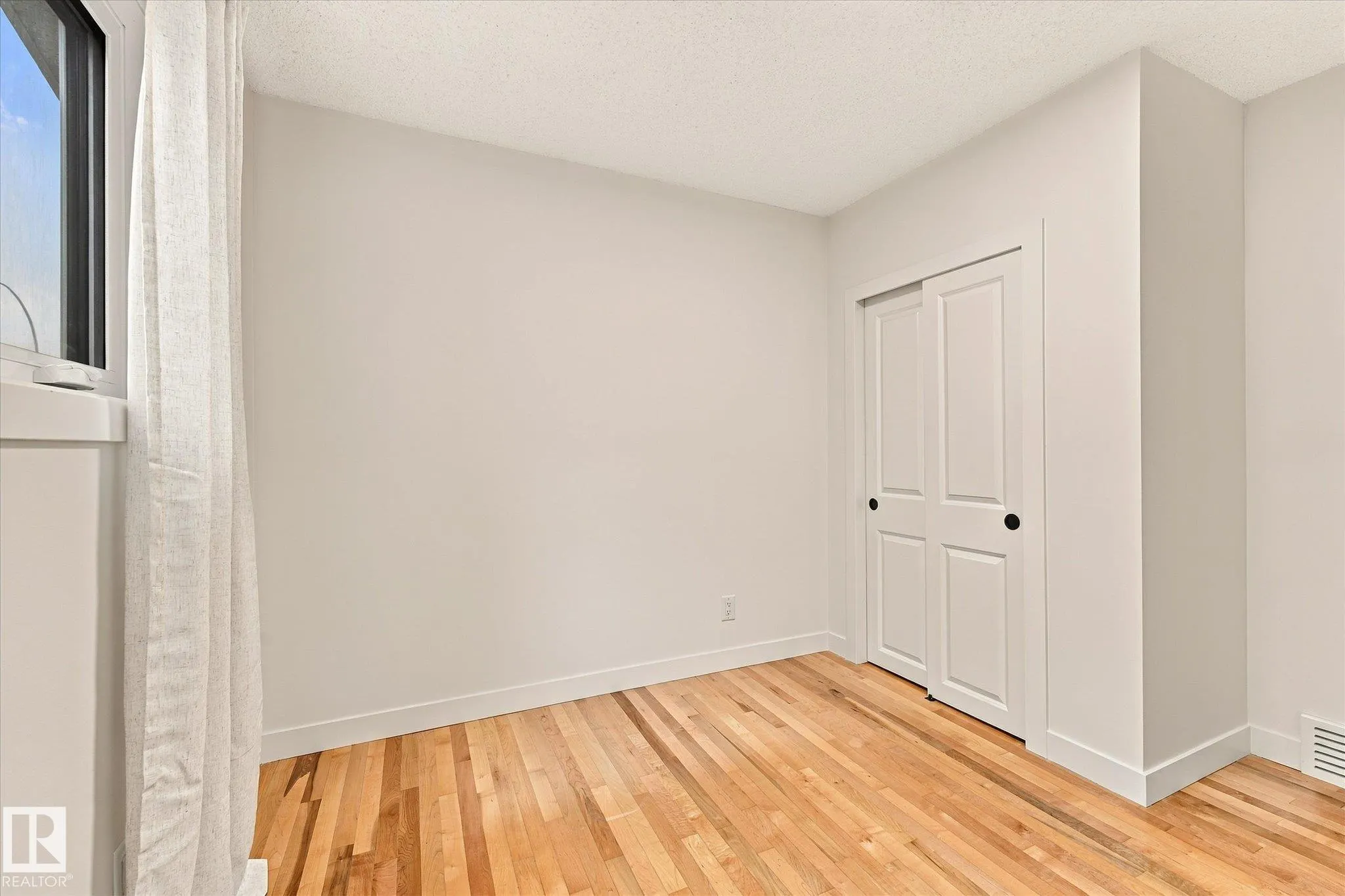 26 EAGLE Drive