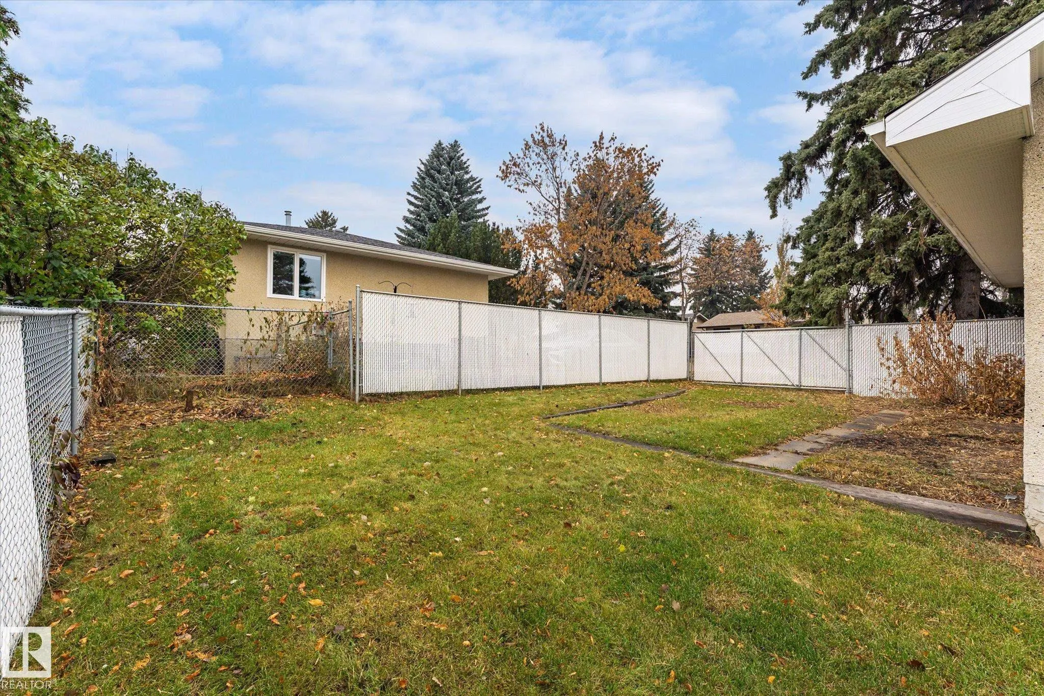 26 EAGLE Drive