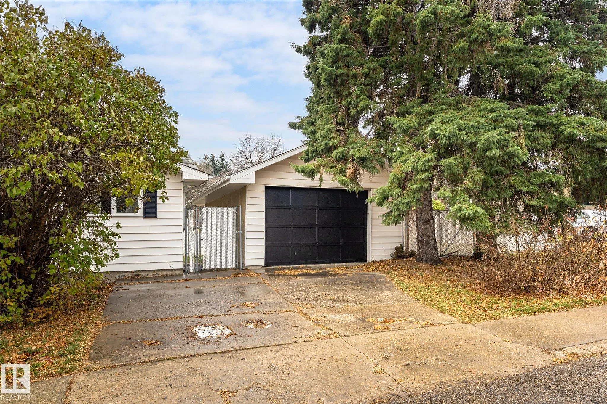 26 EAGLE Drive