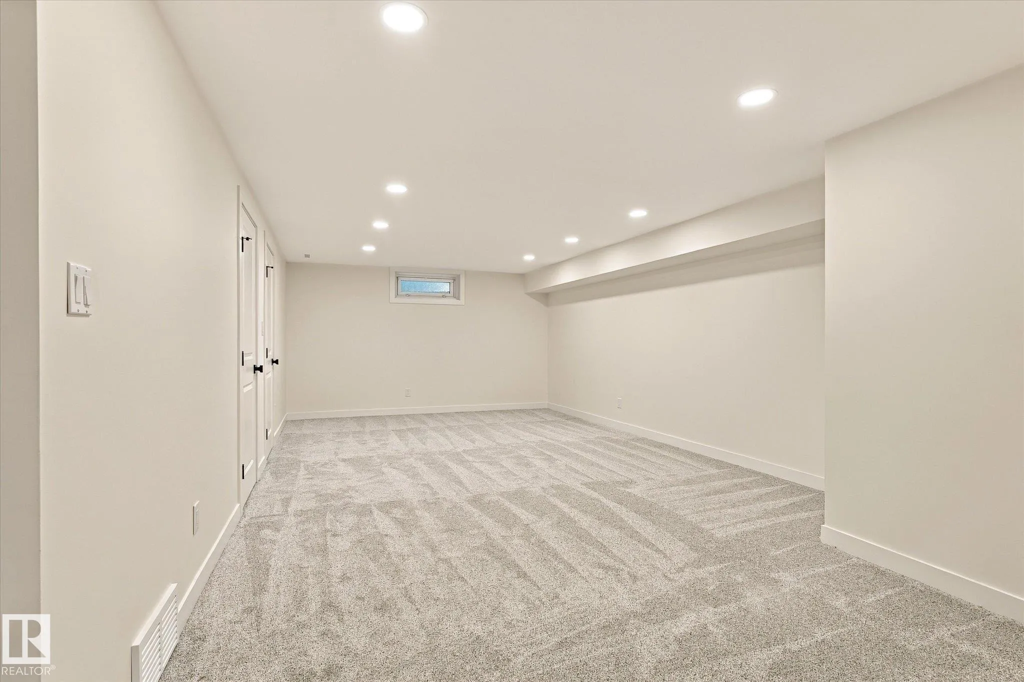 26 EAGLE Drive