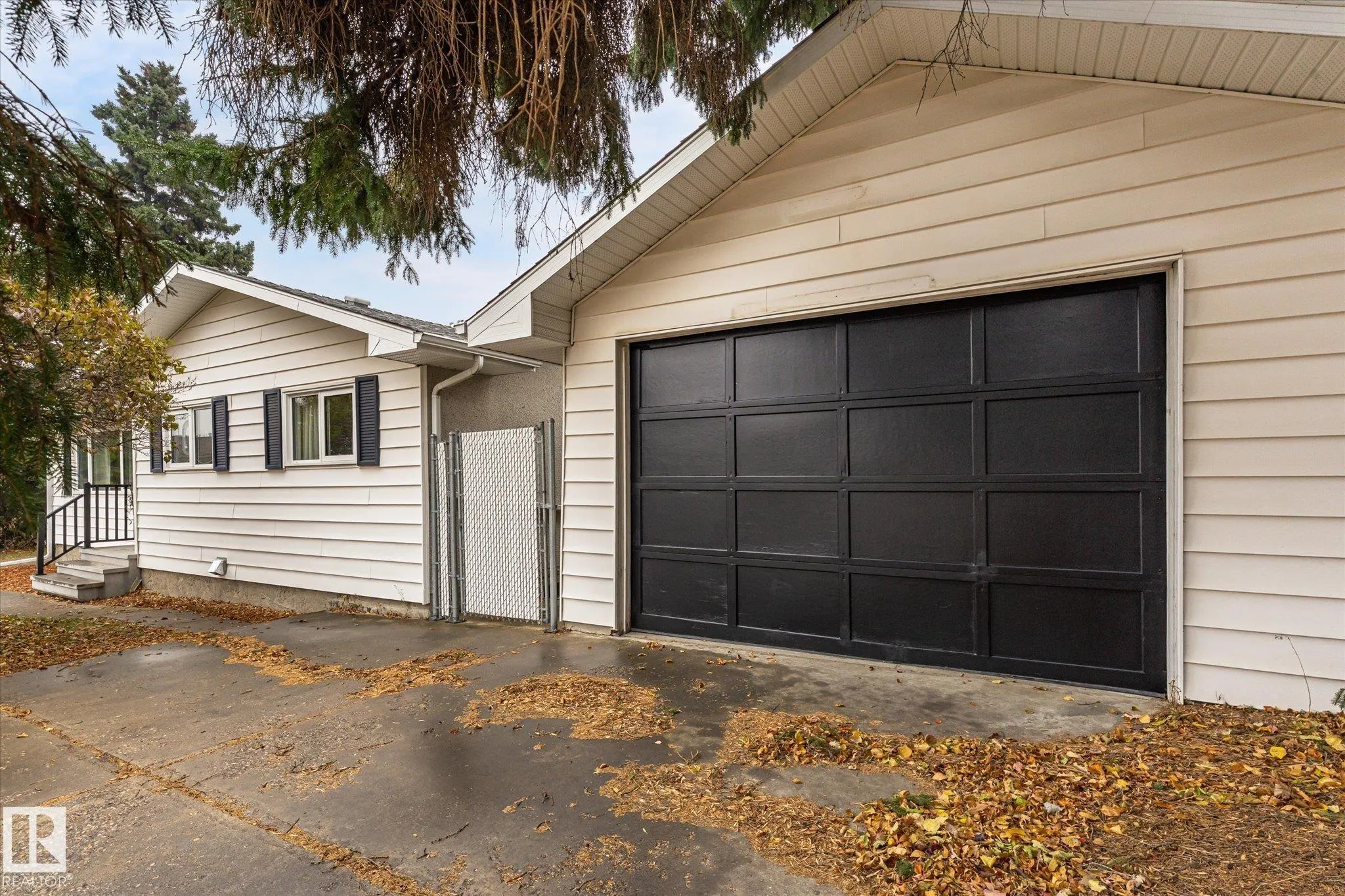 26 EAGLE Drive