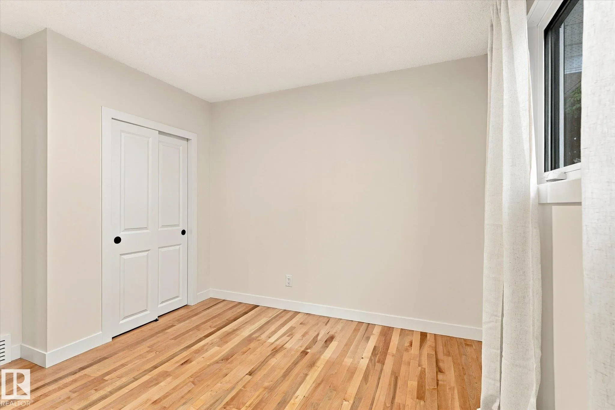 26 EAGLE Drive