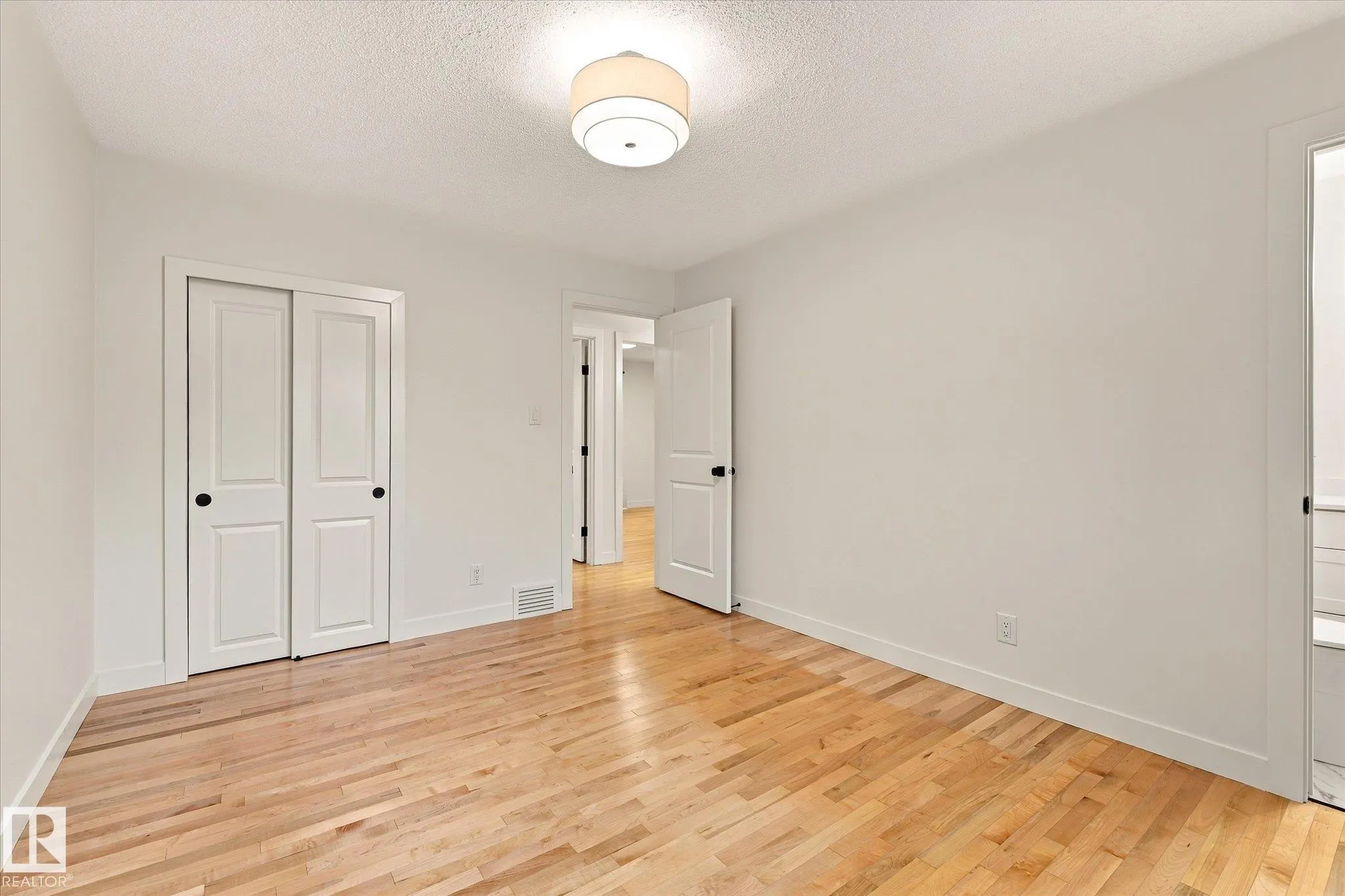 26 EAGLE Drive