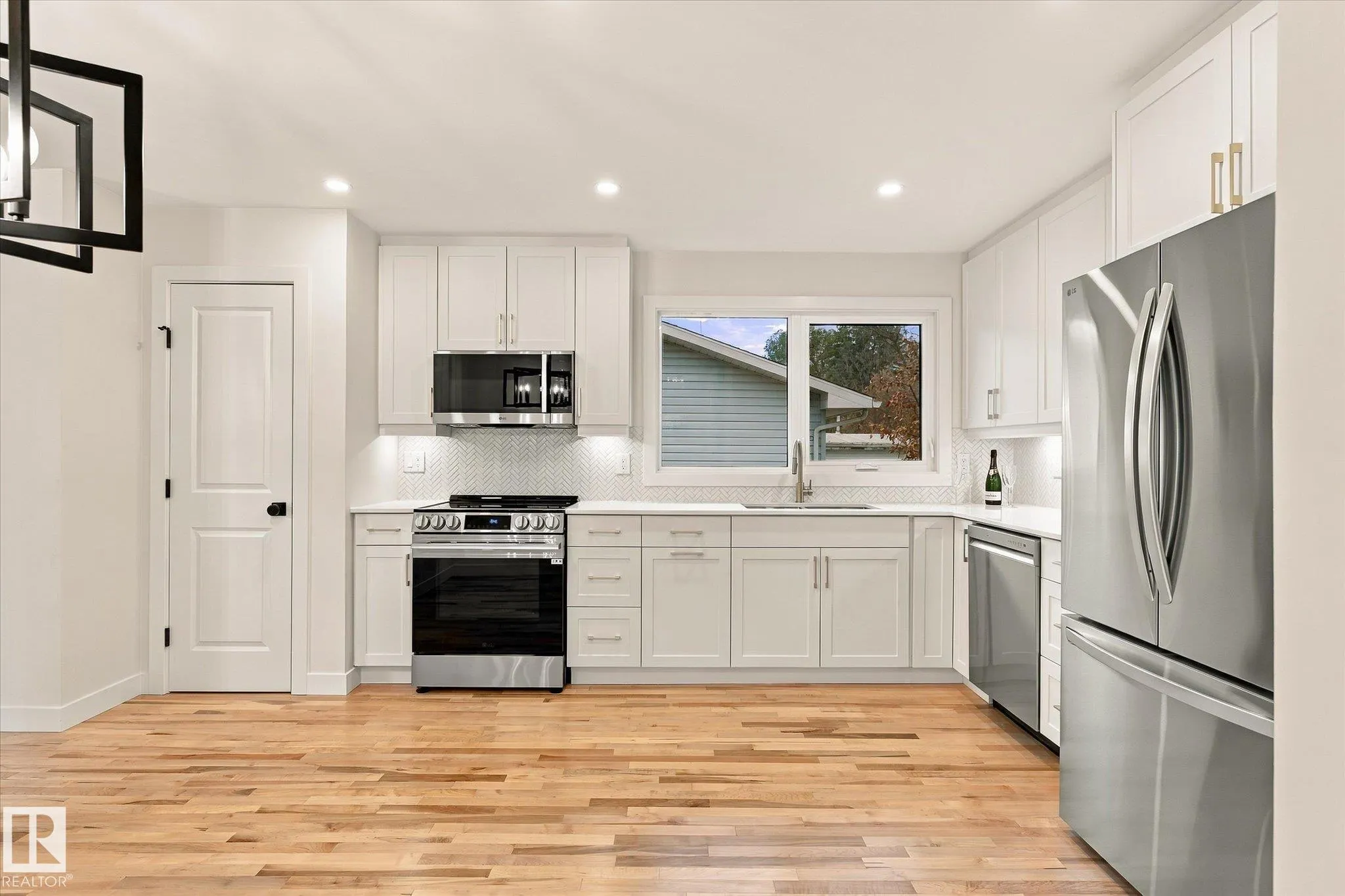 26 EAGLE Drive