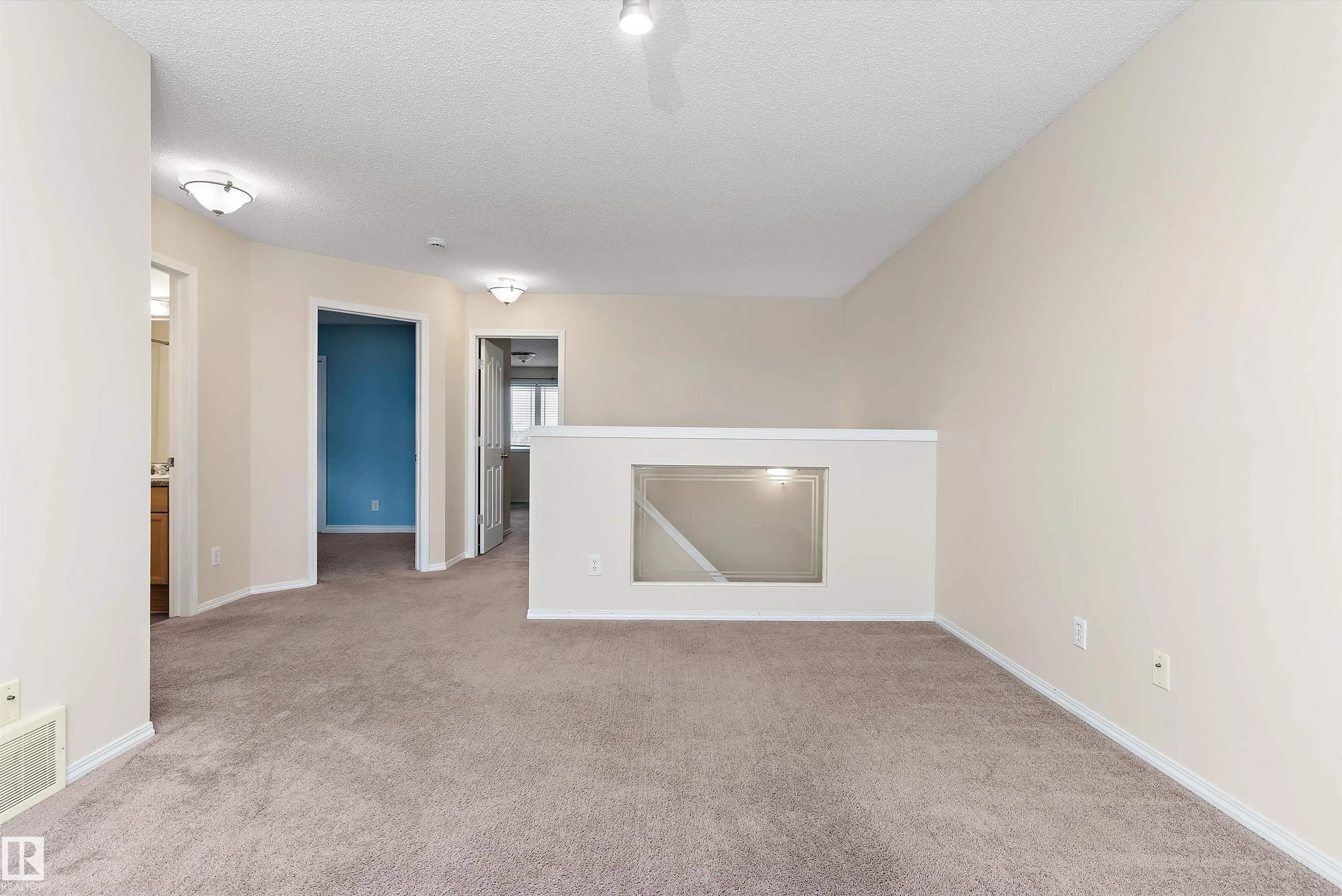 28 LEYLAND Way