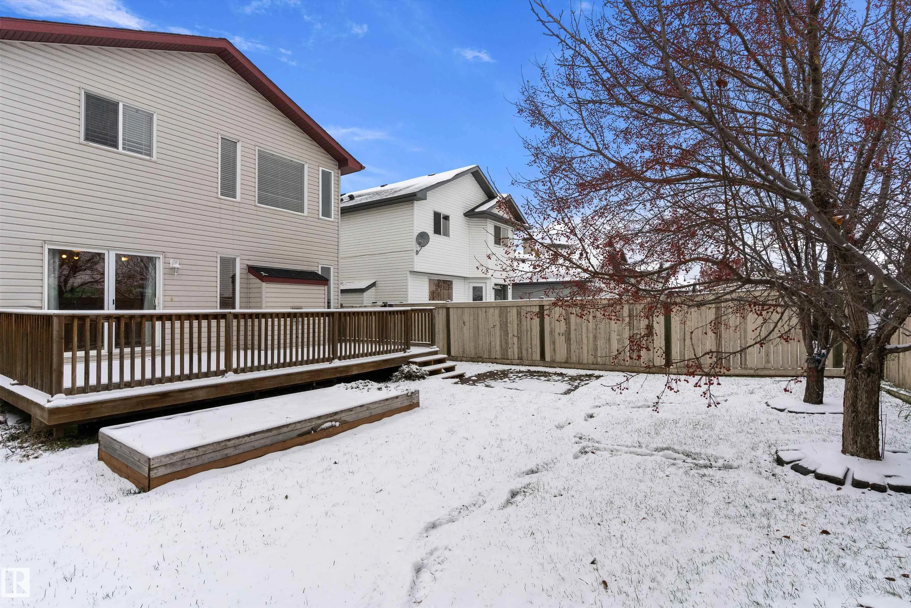28 LEYLAND Way