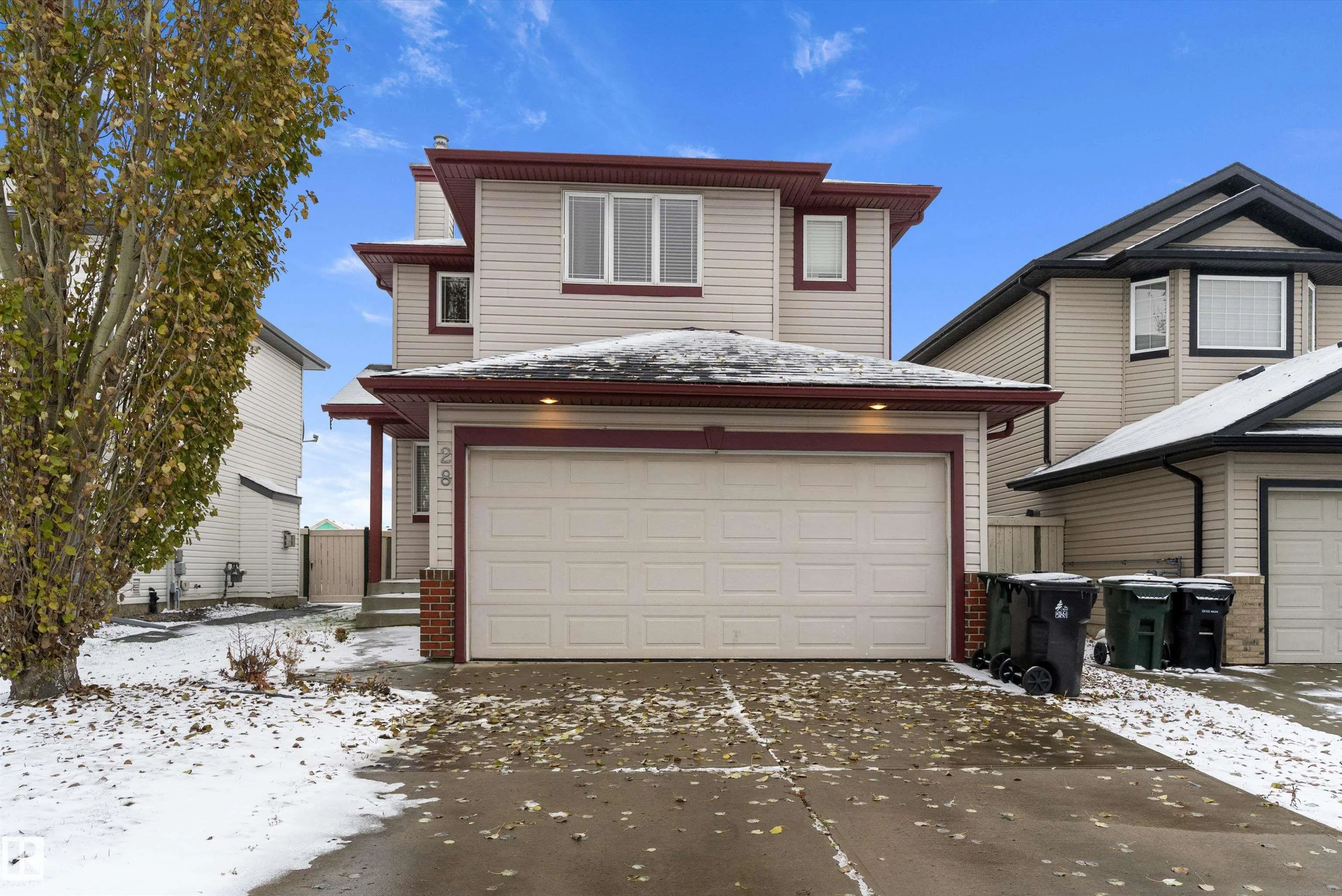 28 LEYLAND Way