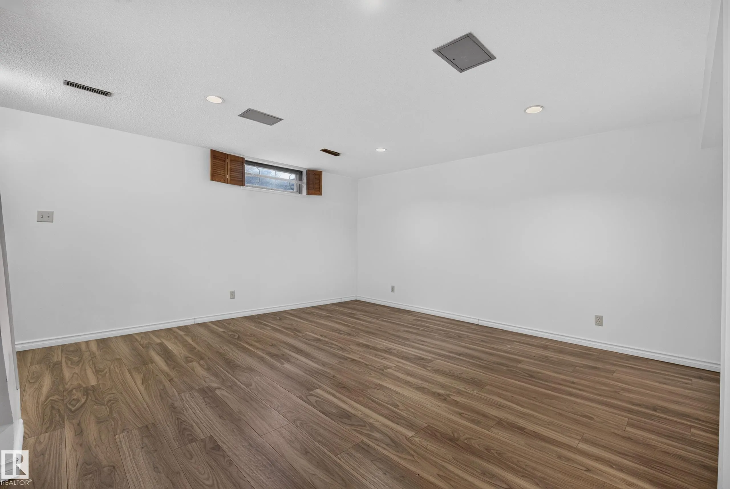 181 TUDOR Lane