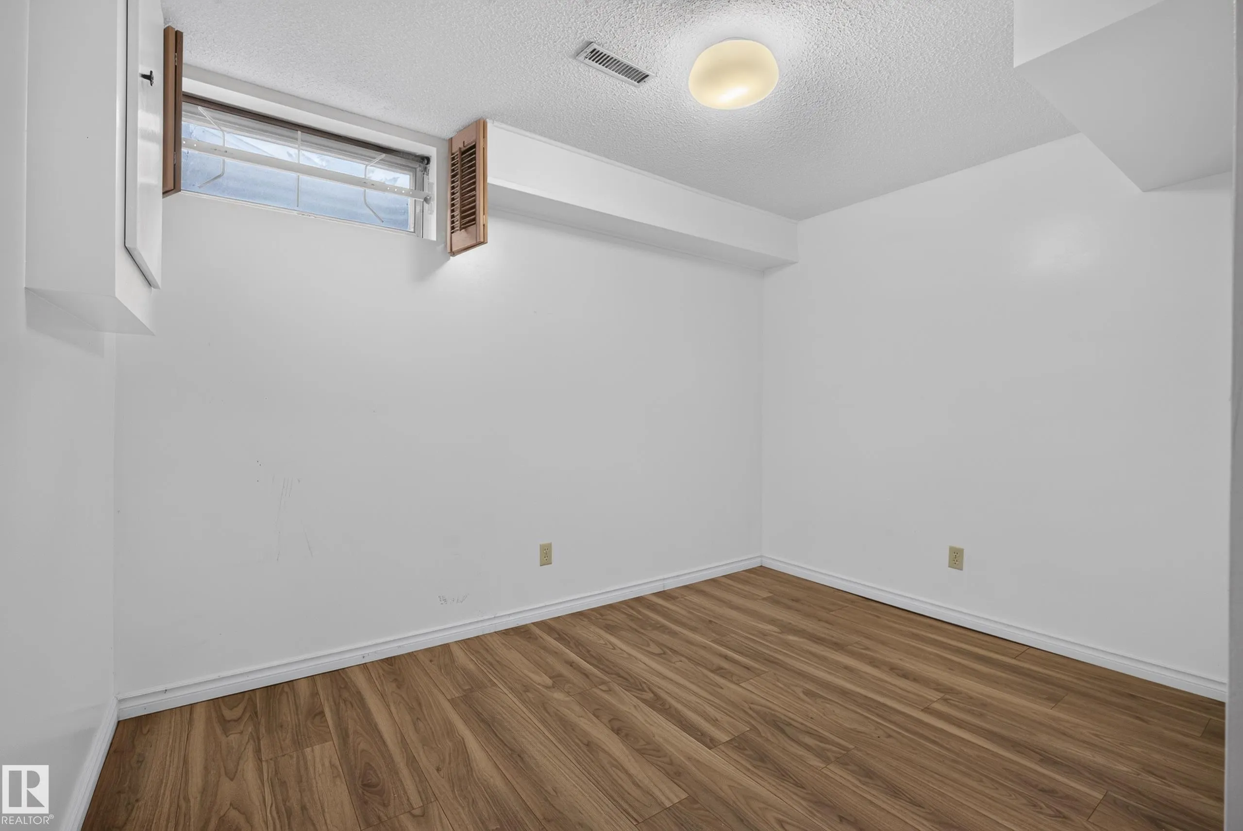 181 TUDOR Lane