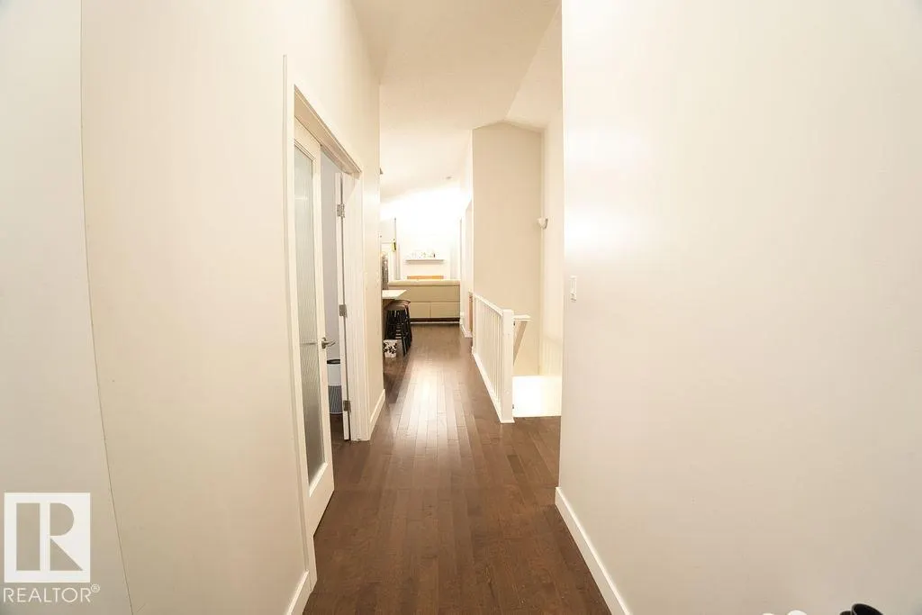 6103 60 Street