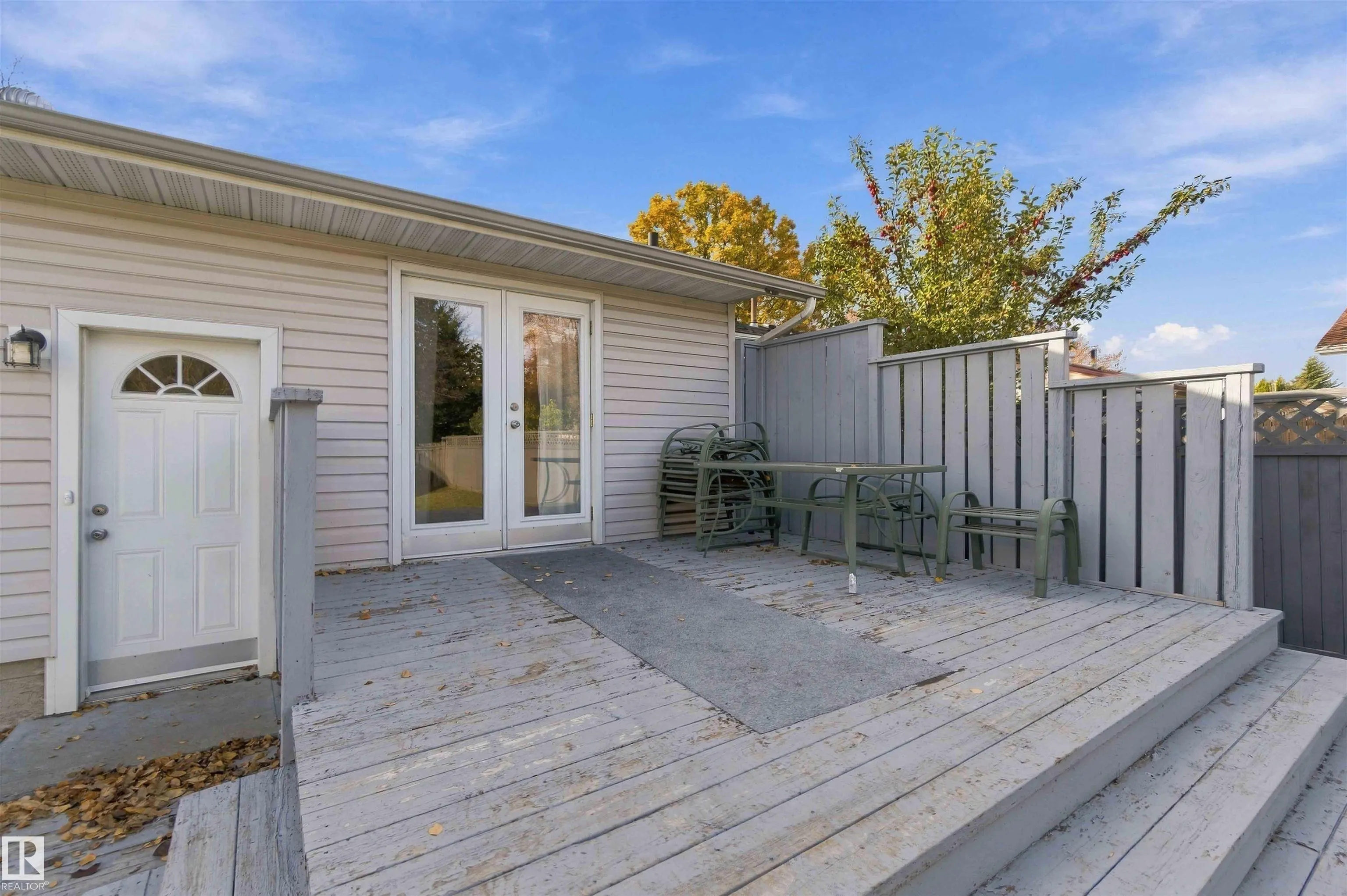 59 ROSEWOOD Drive
