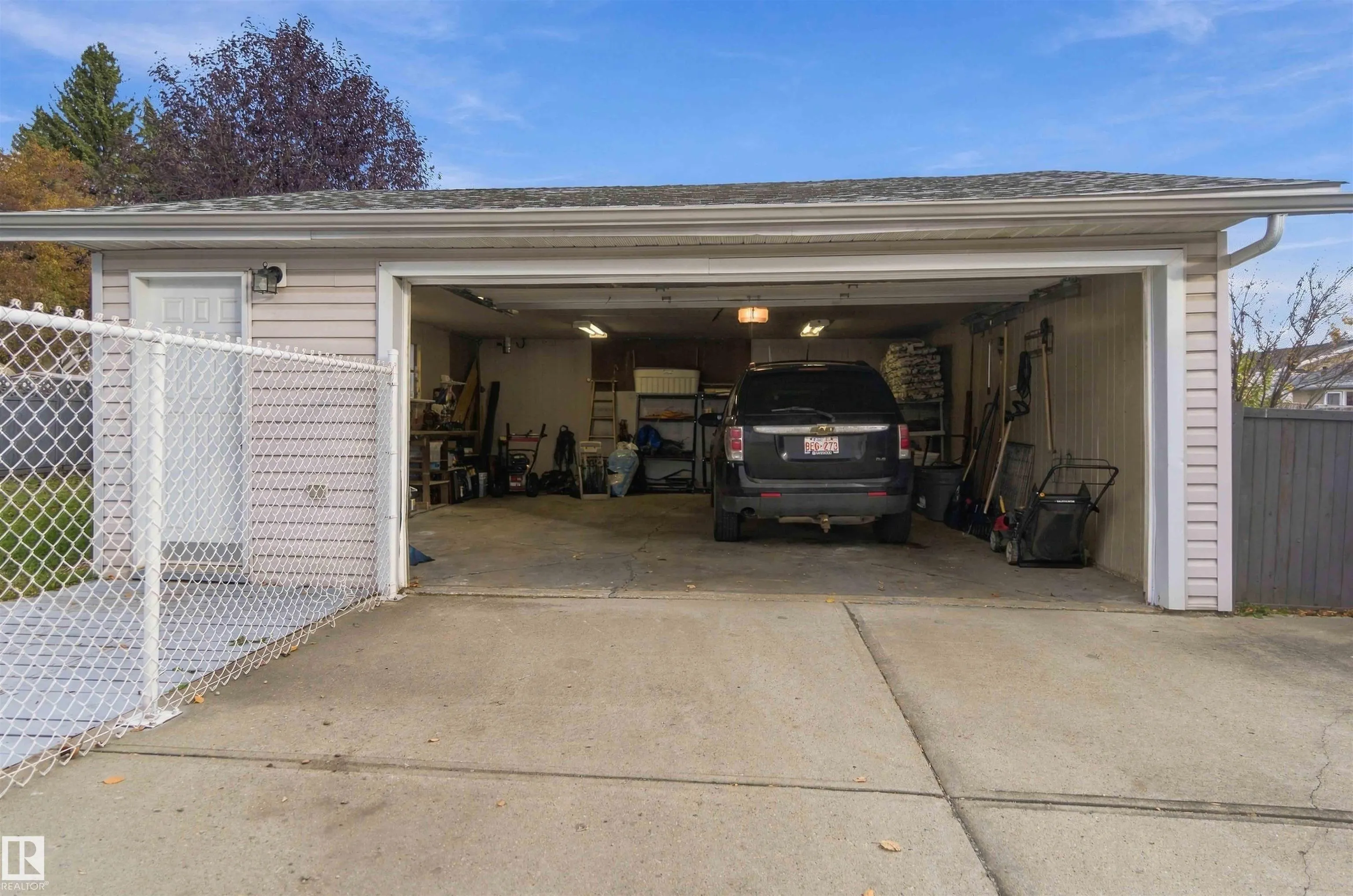 59 ROSEWOOD Drive