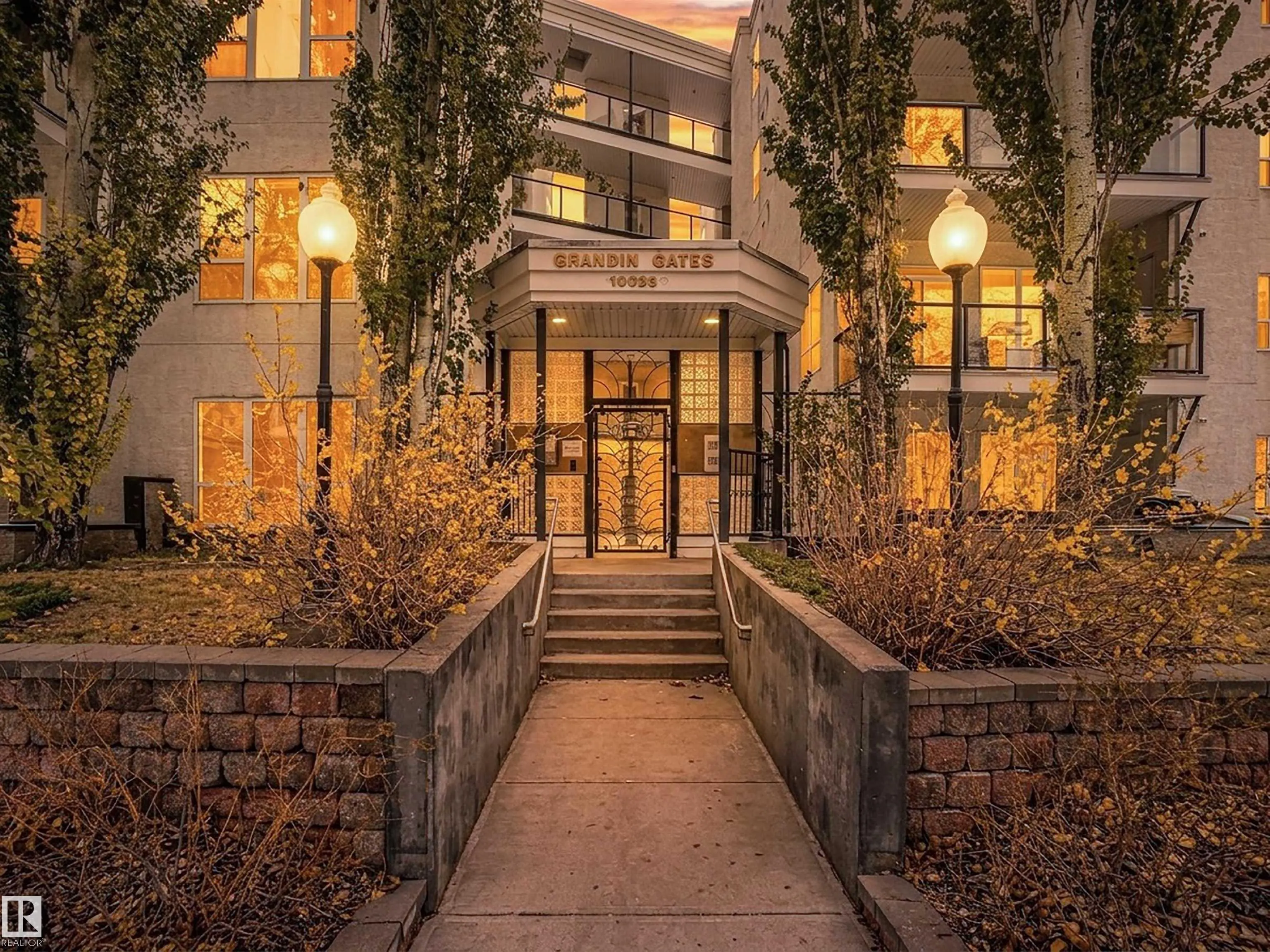 10023 110 Street