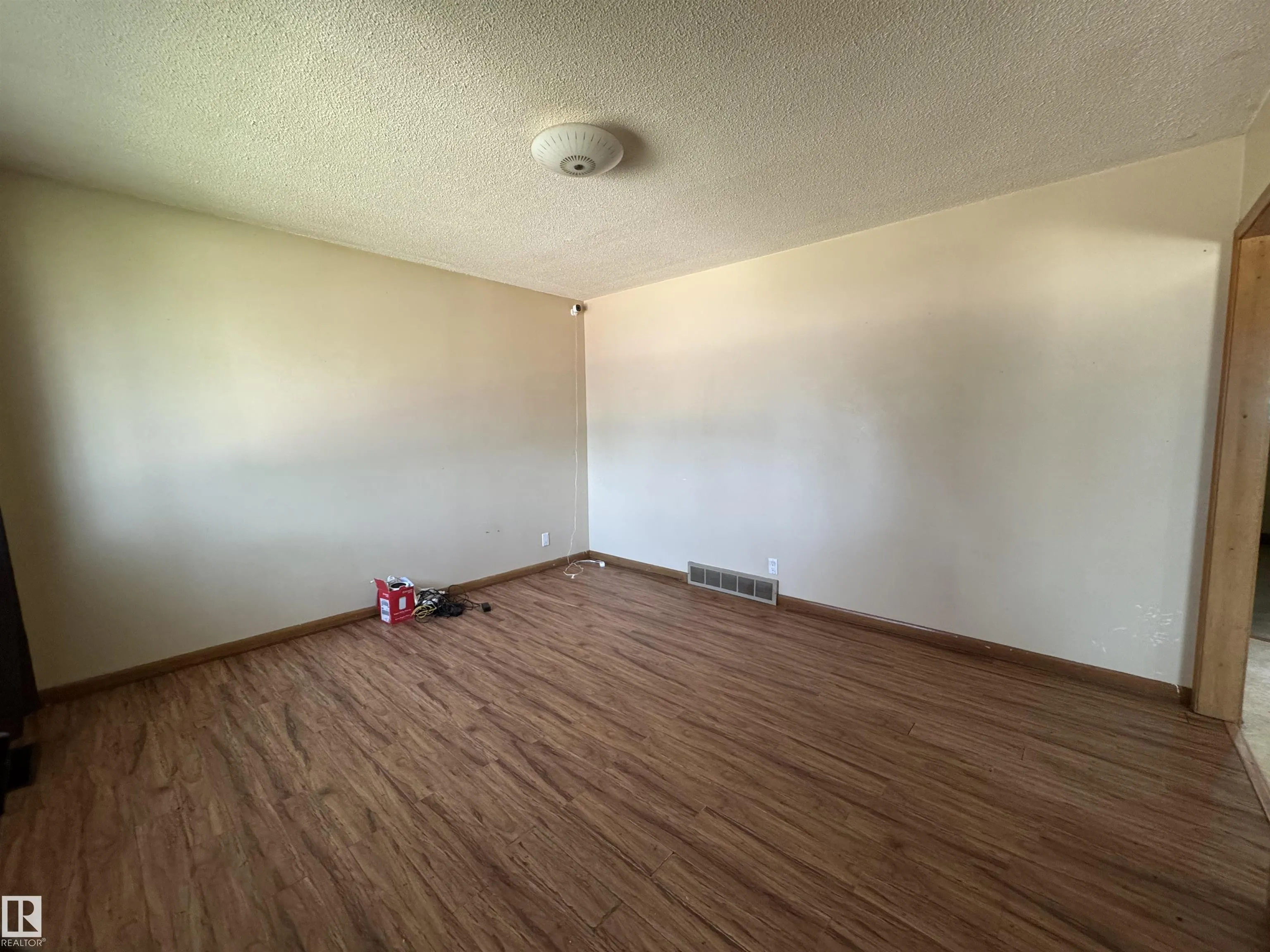 5617 50 Street