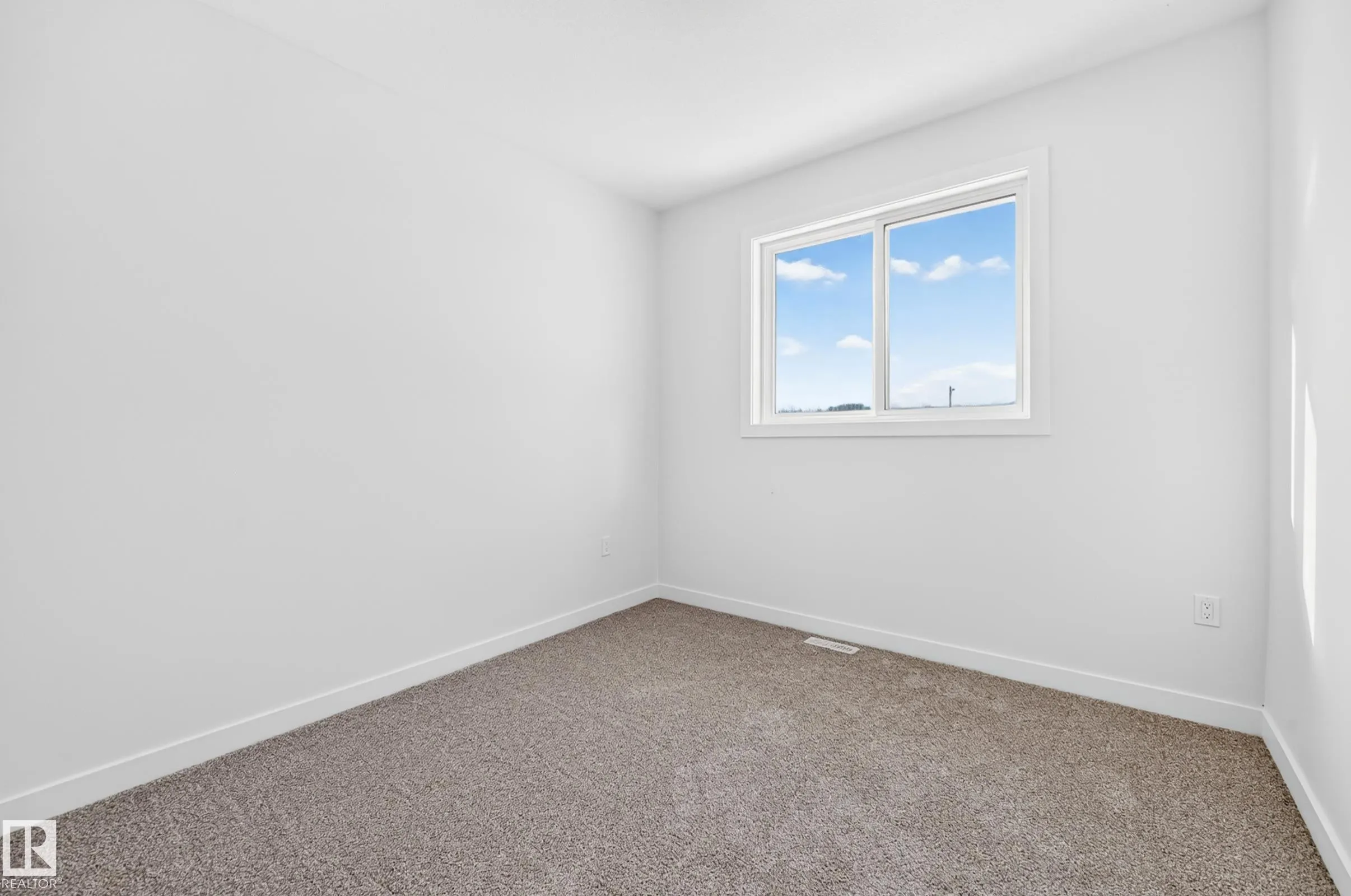 17 TILIA Place