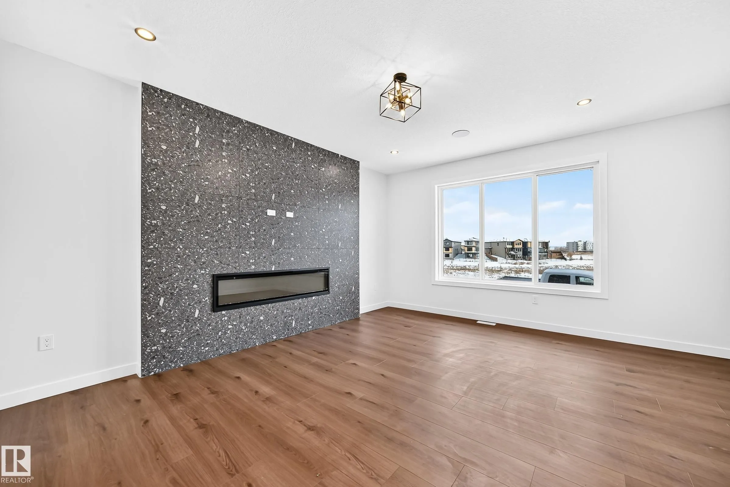17 TILIA Place