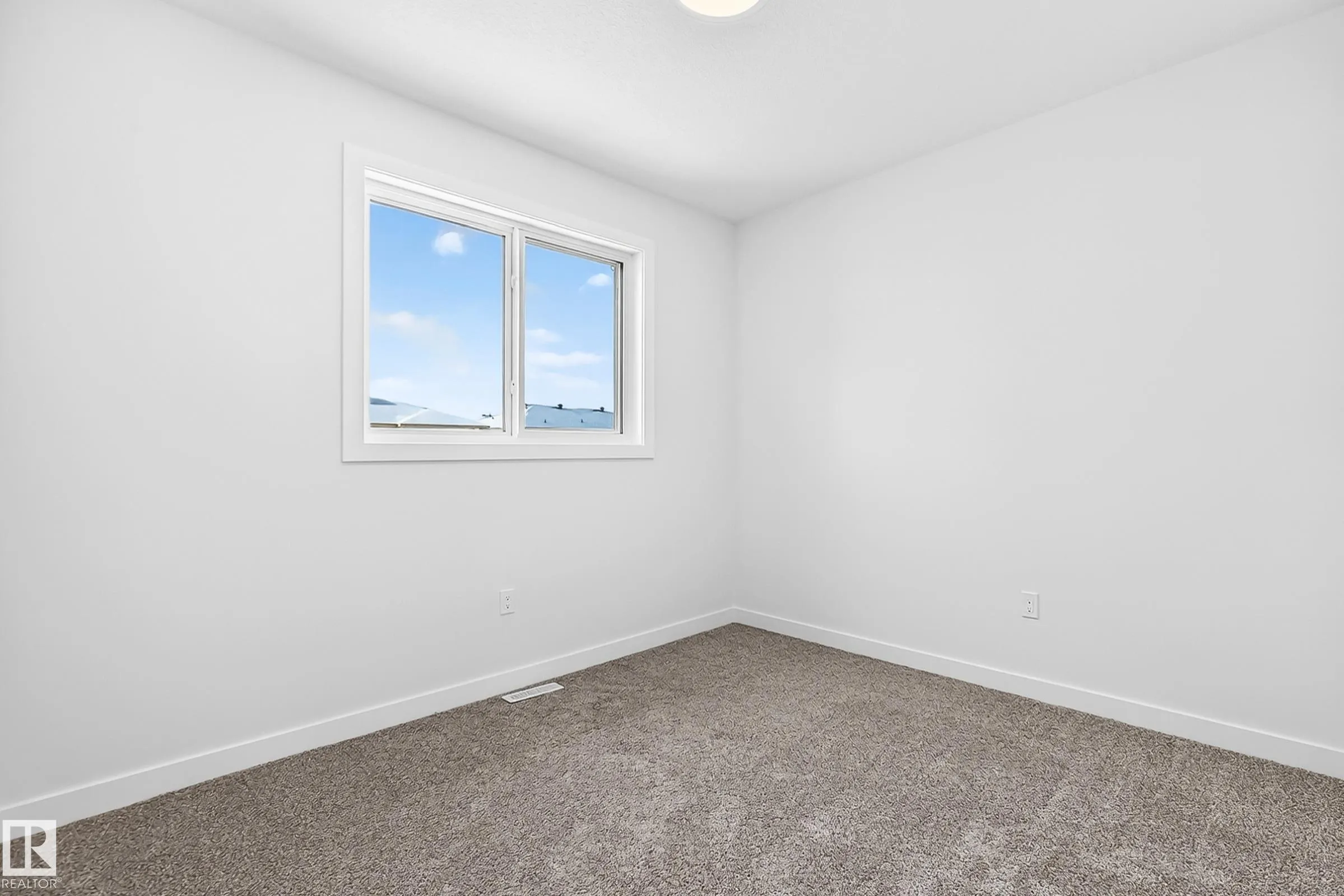 17 TILIA Place