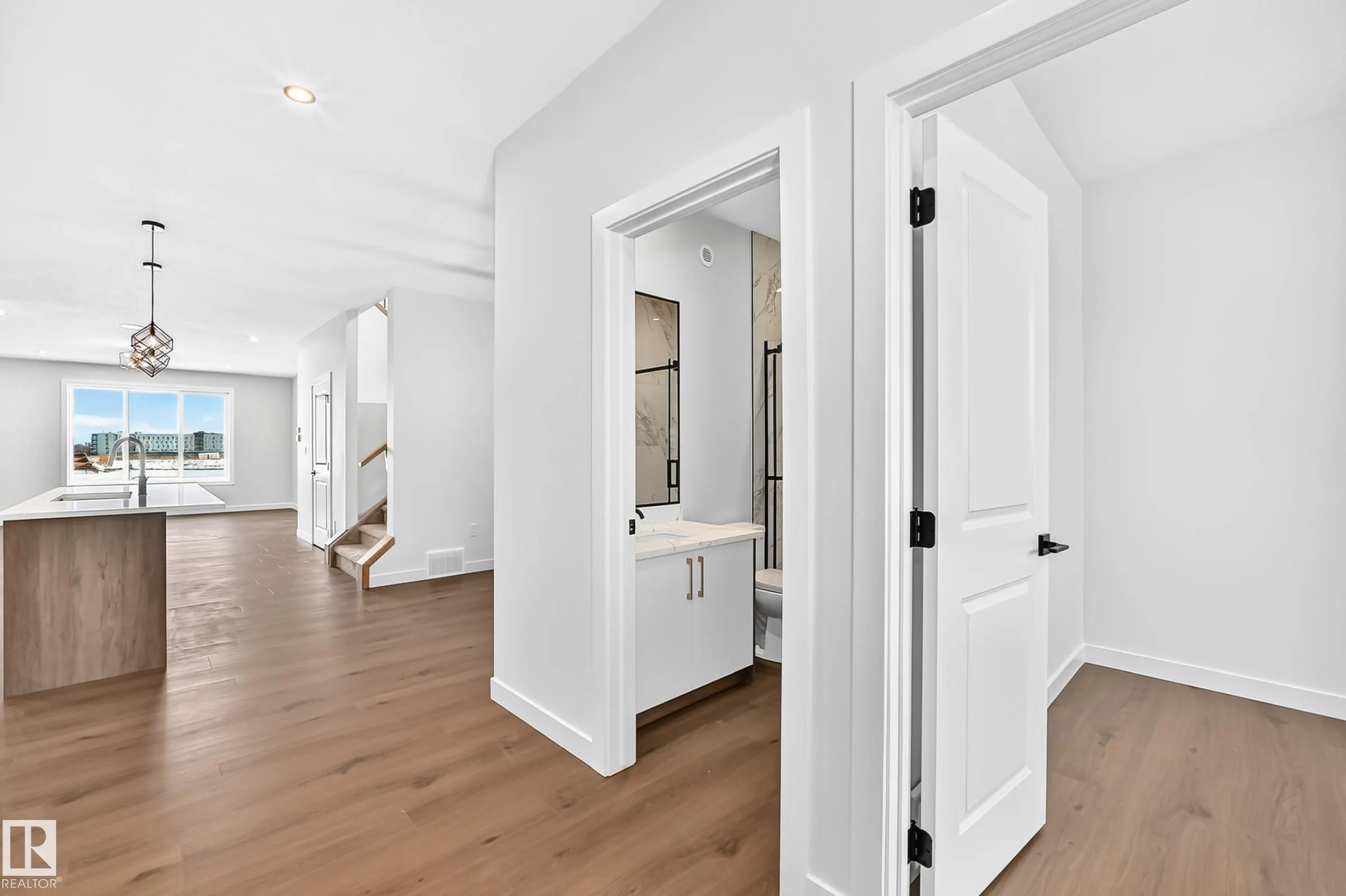 17 TILIA Place