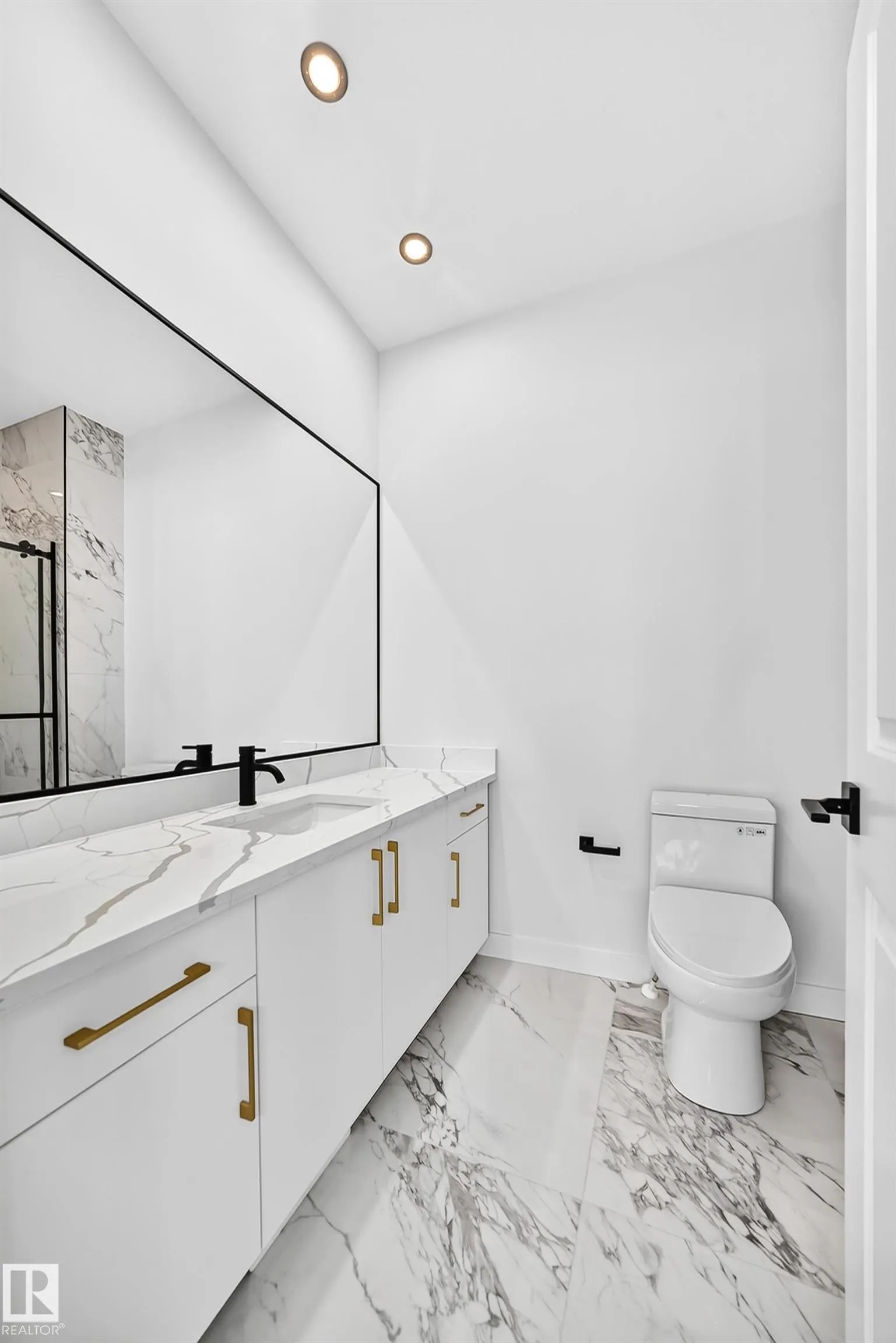 17 TILIA Place