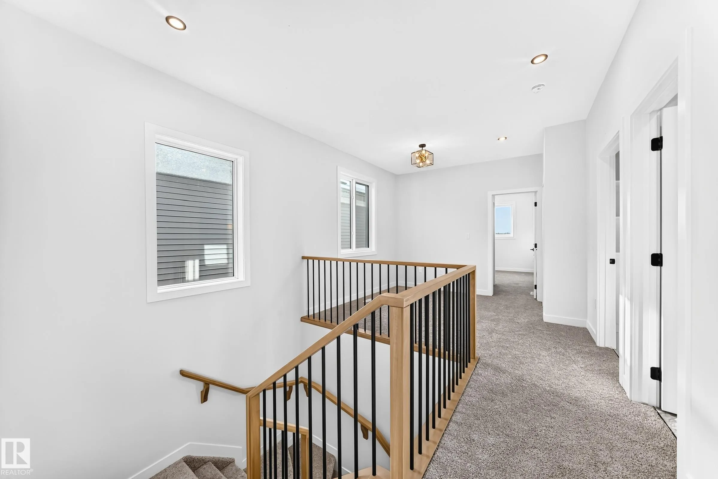 17 TILIA Place