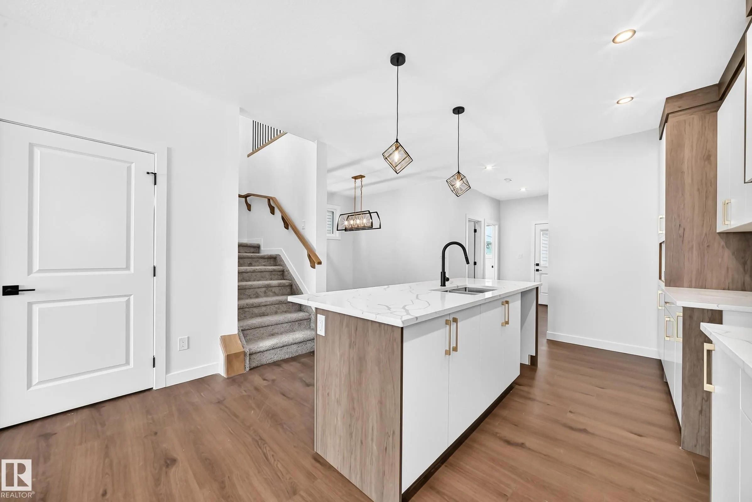 17 TILIA Place