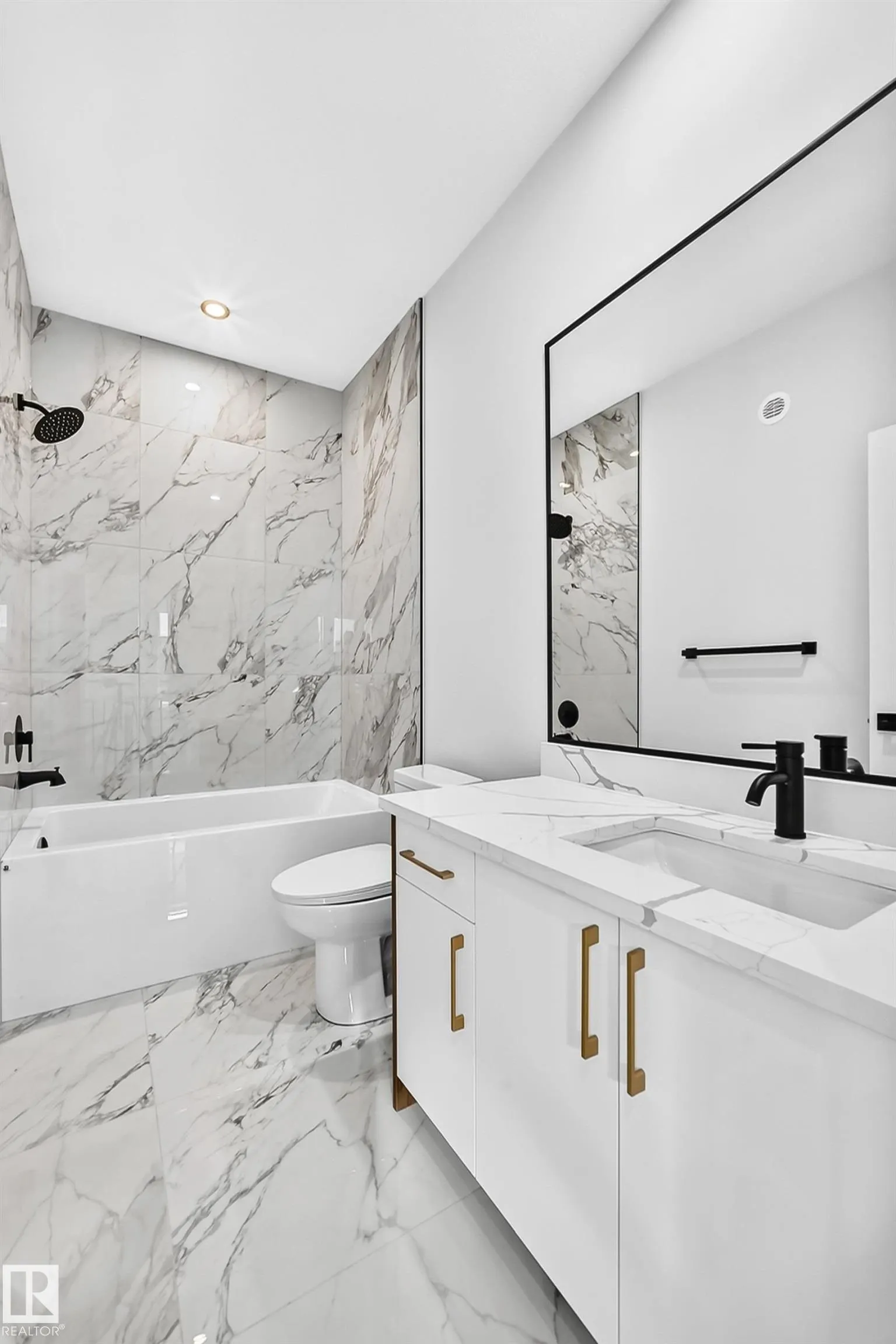 17 TILIA Place