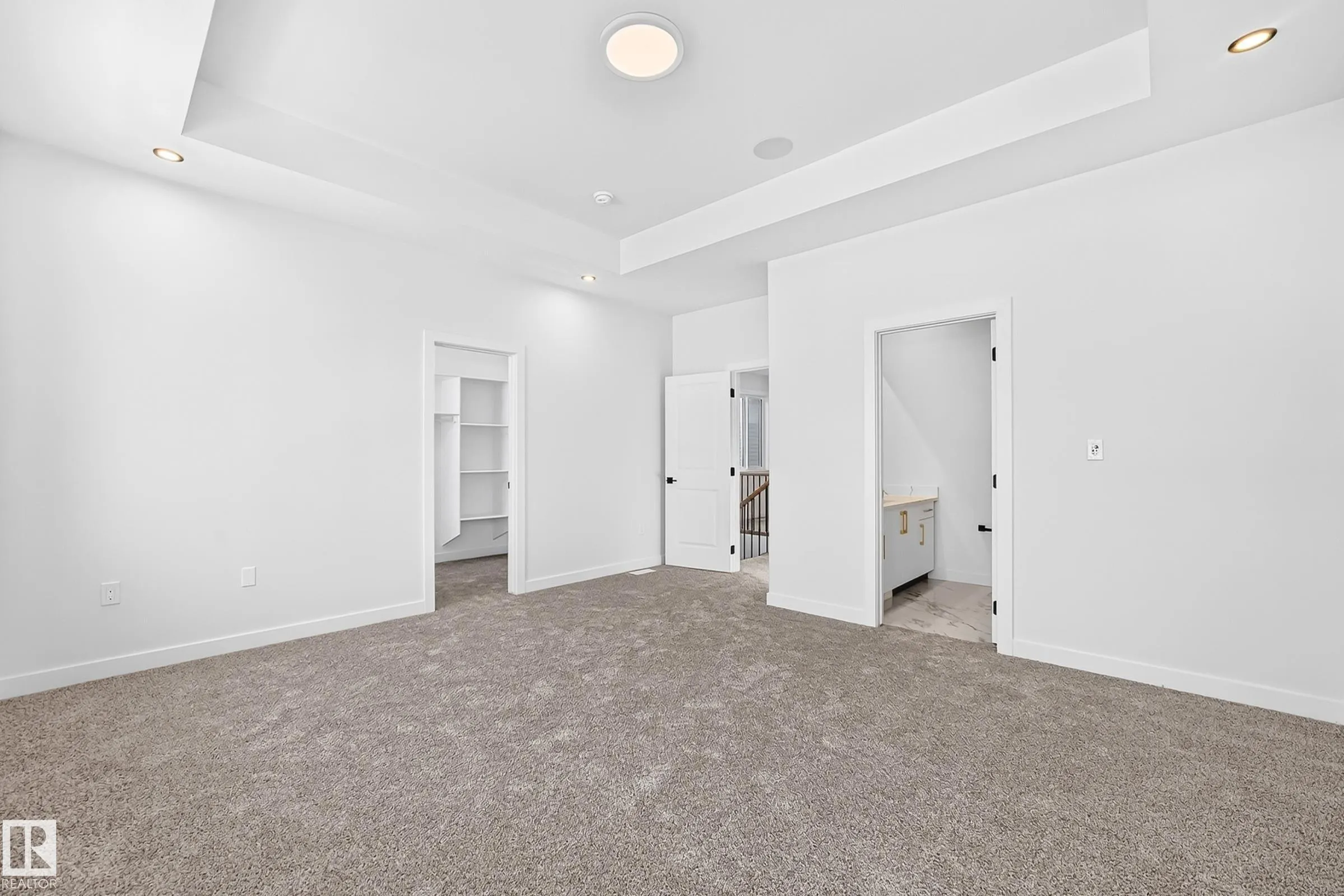 17 TILIA Place