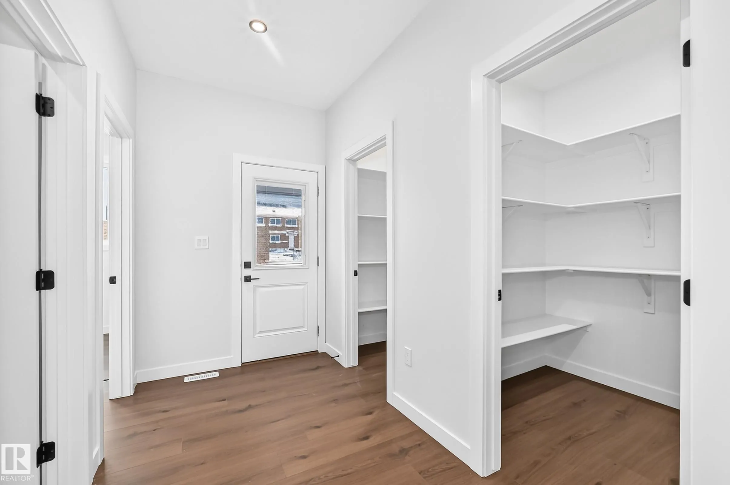 17 TILIA Place