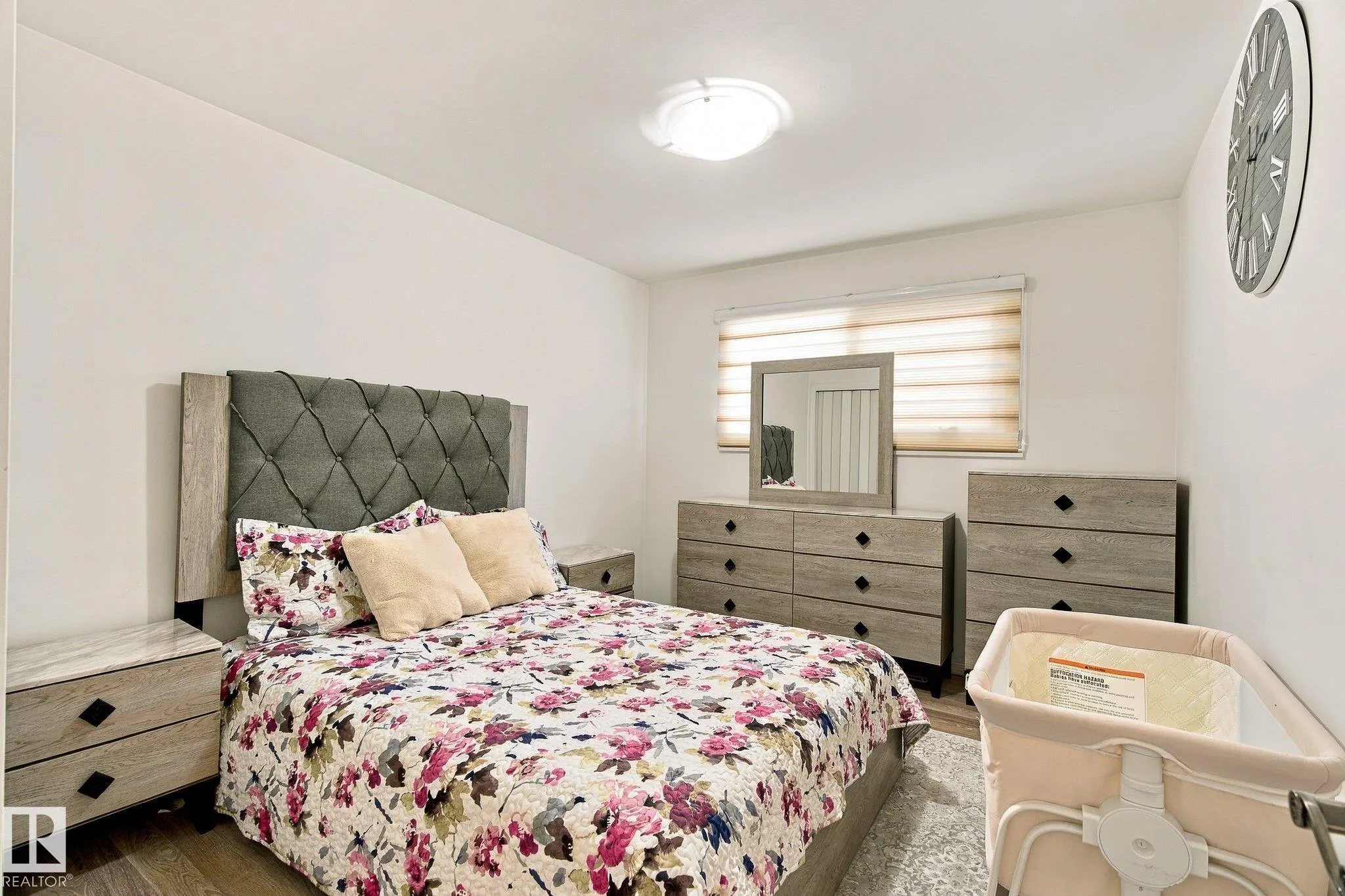 11203 136 Avenue