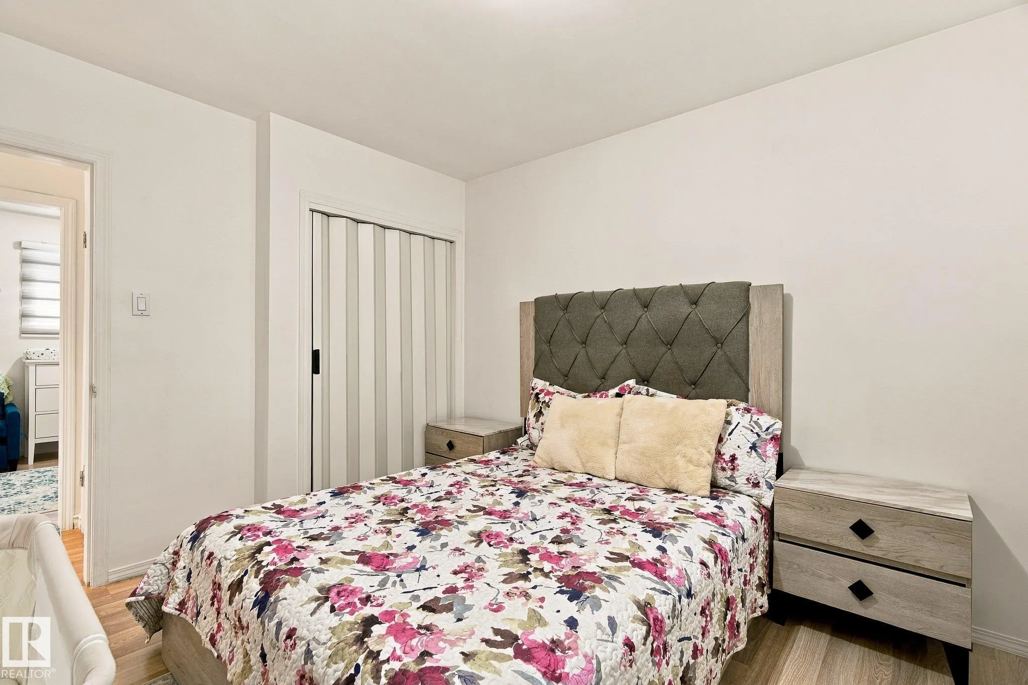 11203 136 Avenue