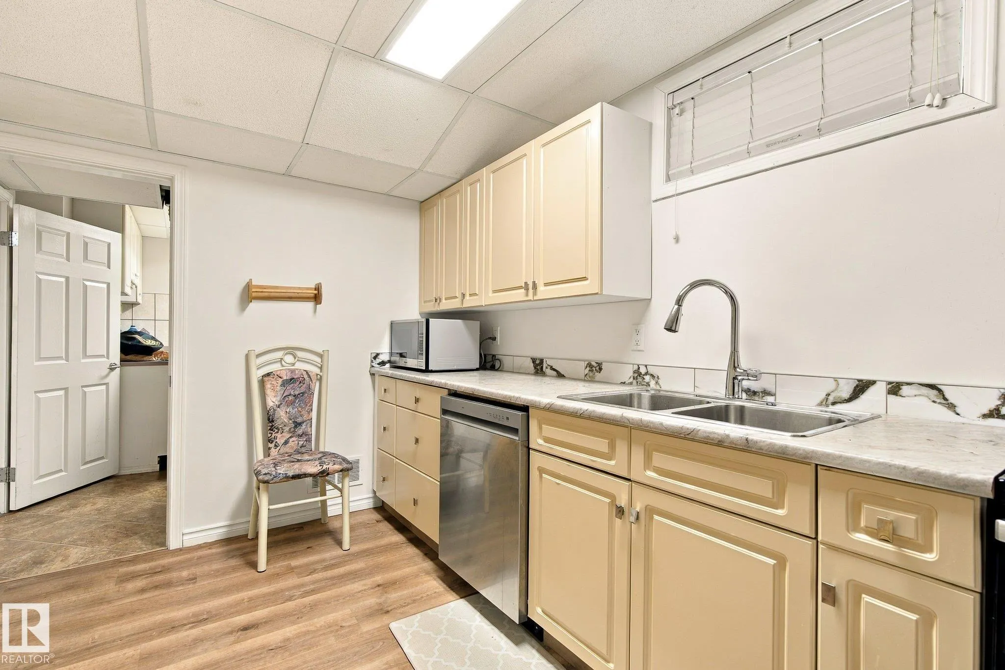 11203 136 Avenue