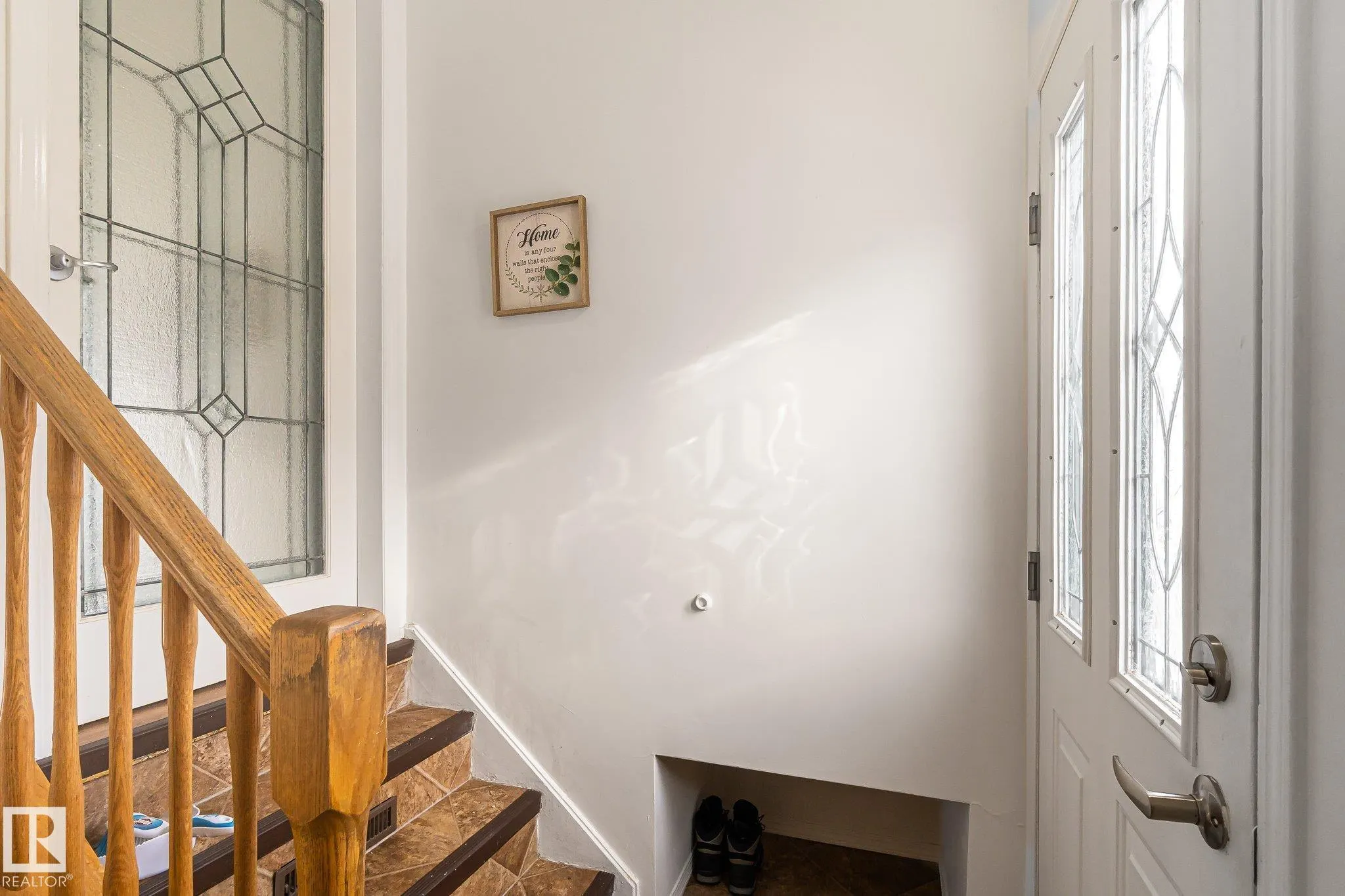 11203 136 Avenue