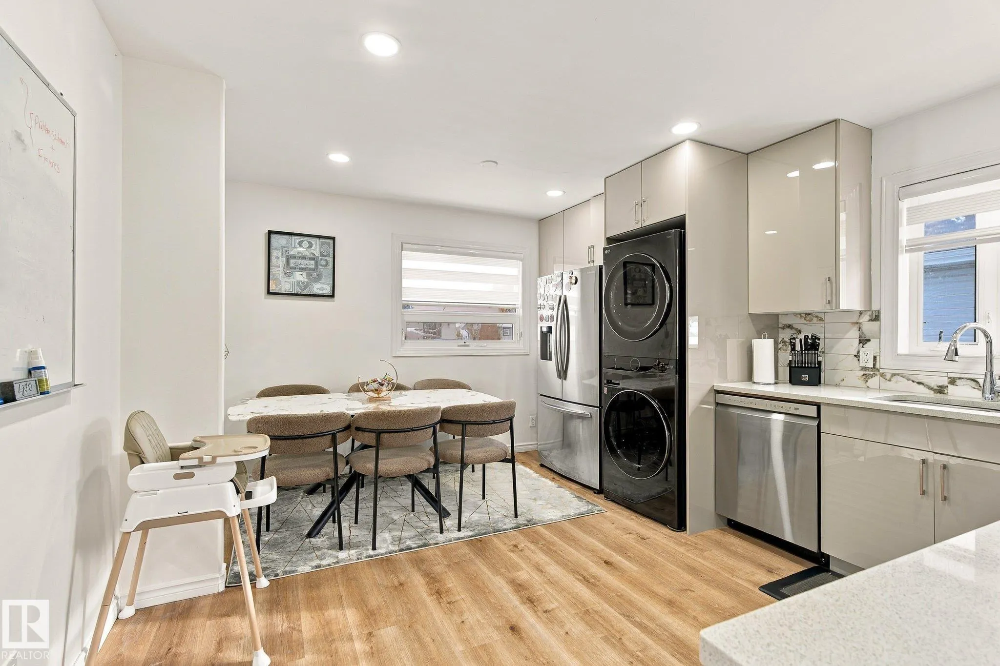 11203 136 Avenue