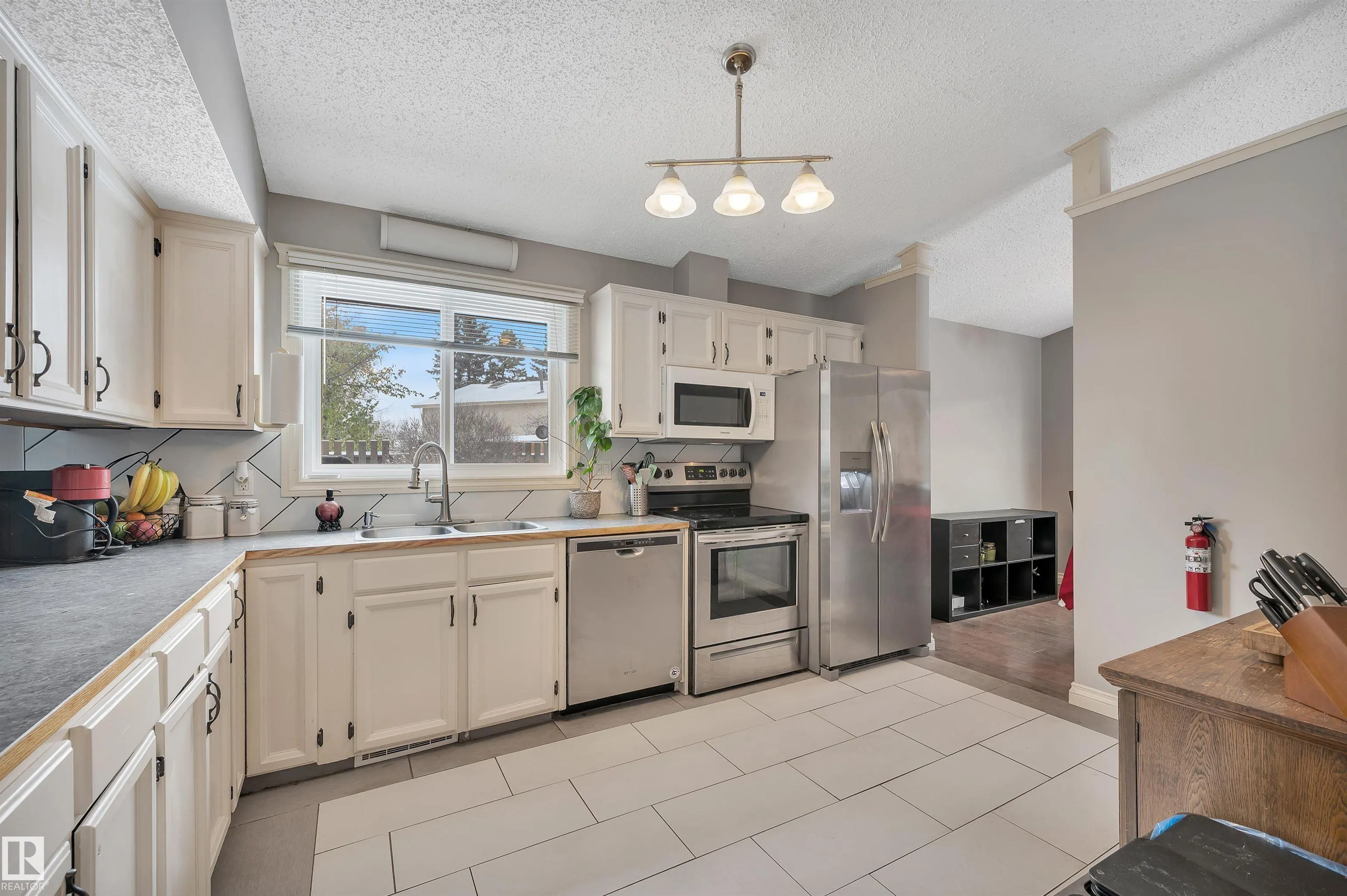 7 ANITA Crescent