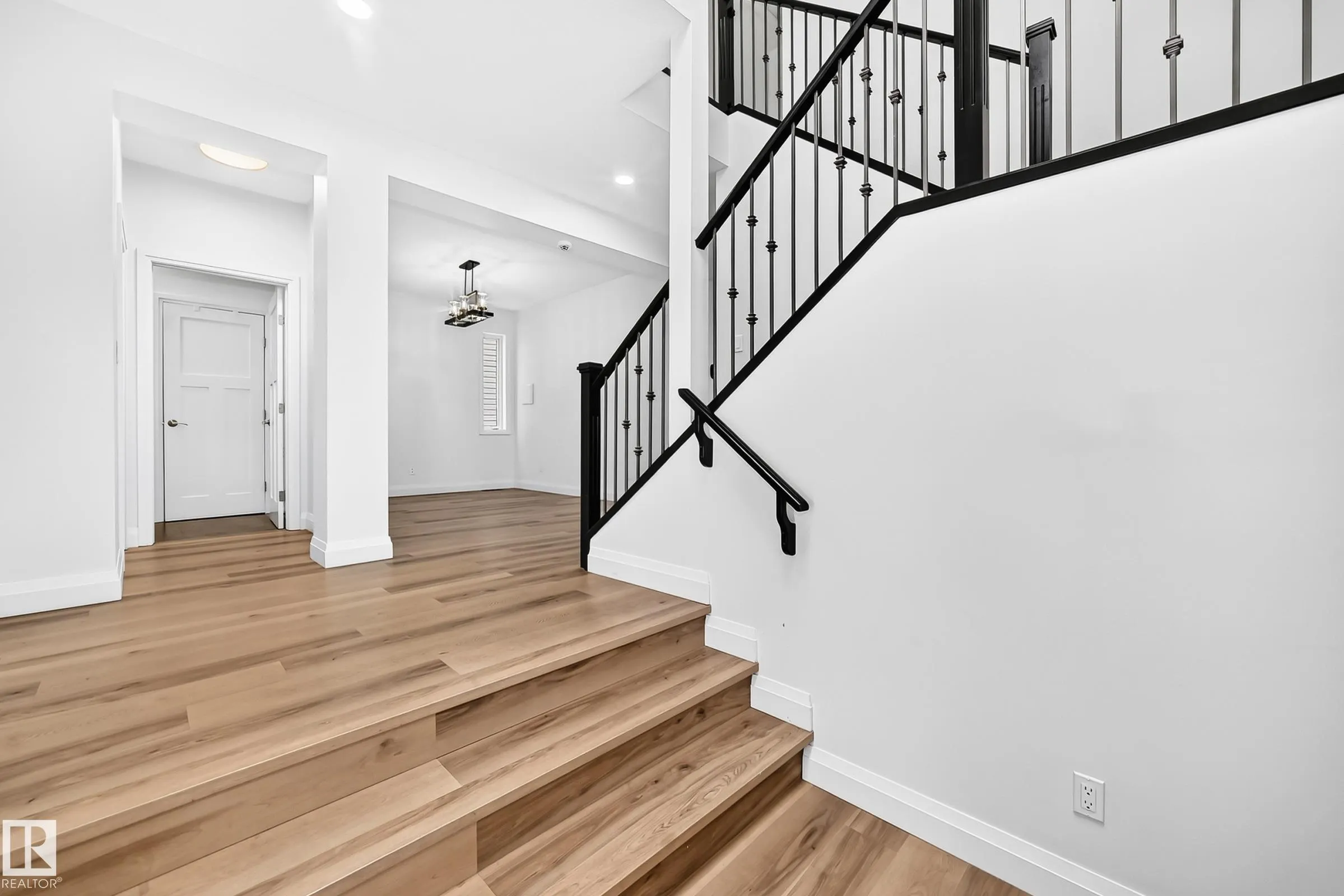 244 SHEPPARD Circle