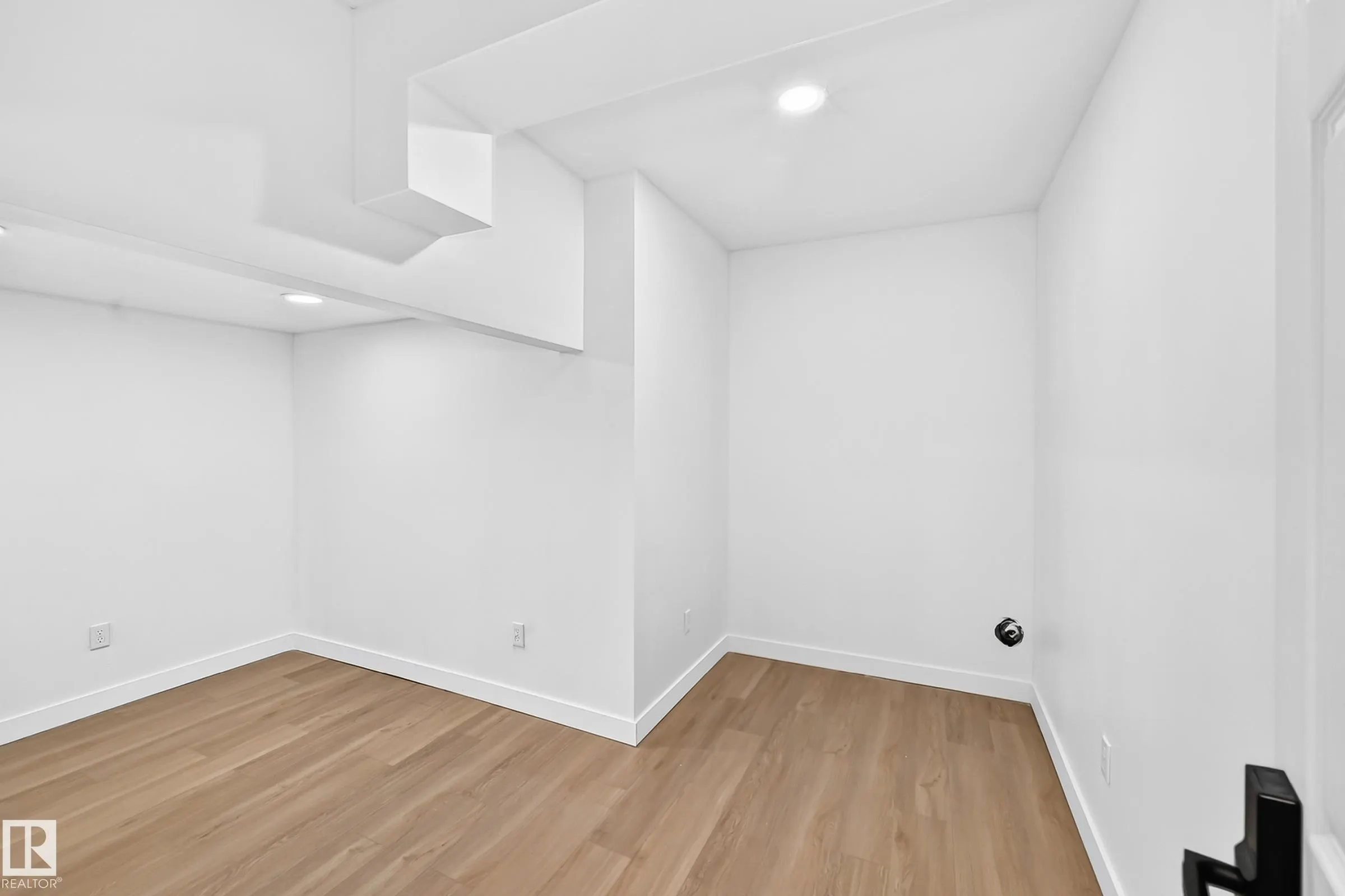 244 SHEPPARD Circle