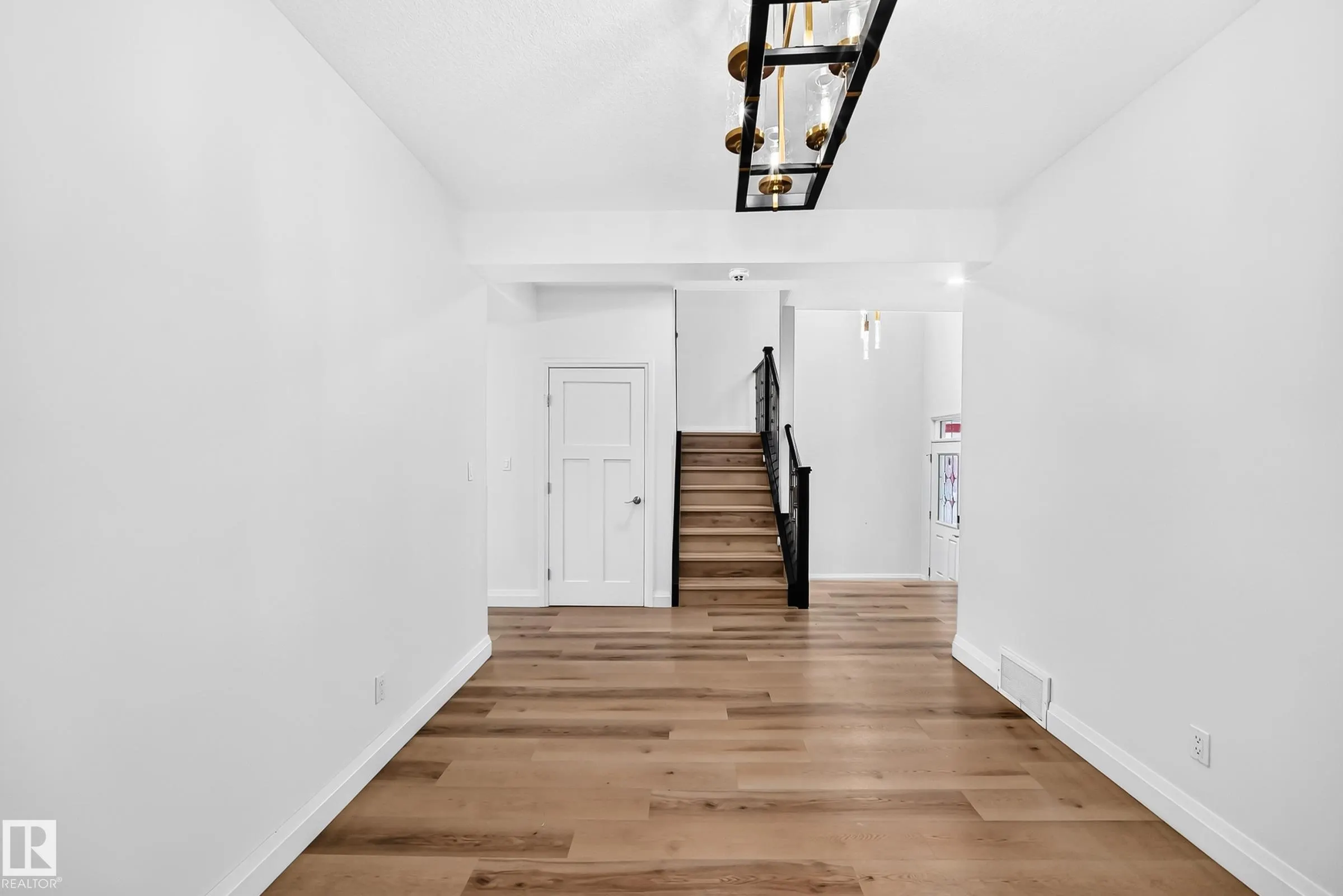 244 SHEPPARD Circle