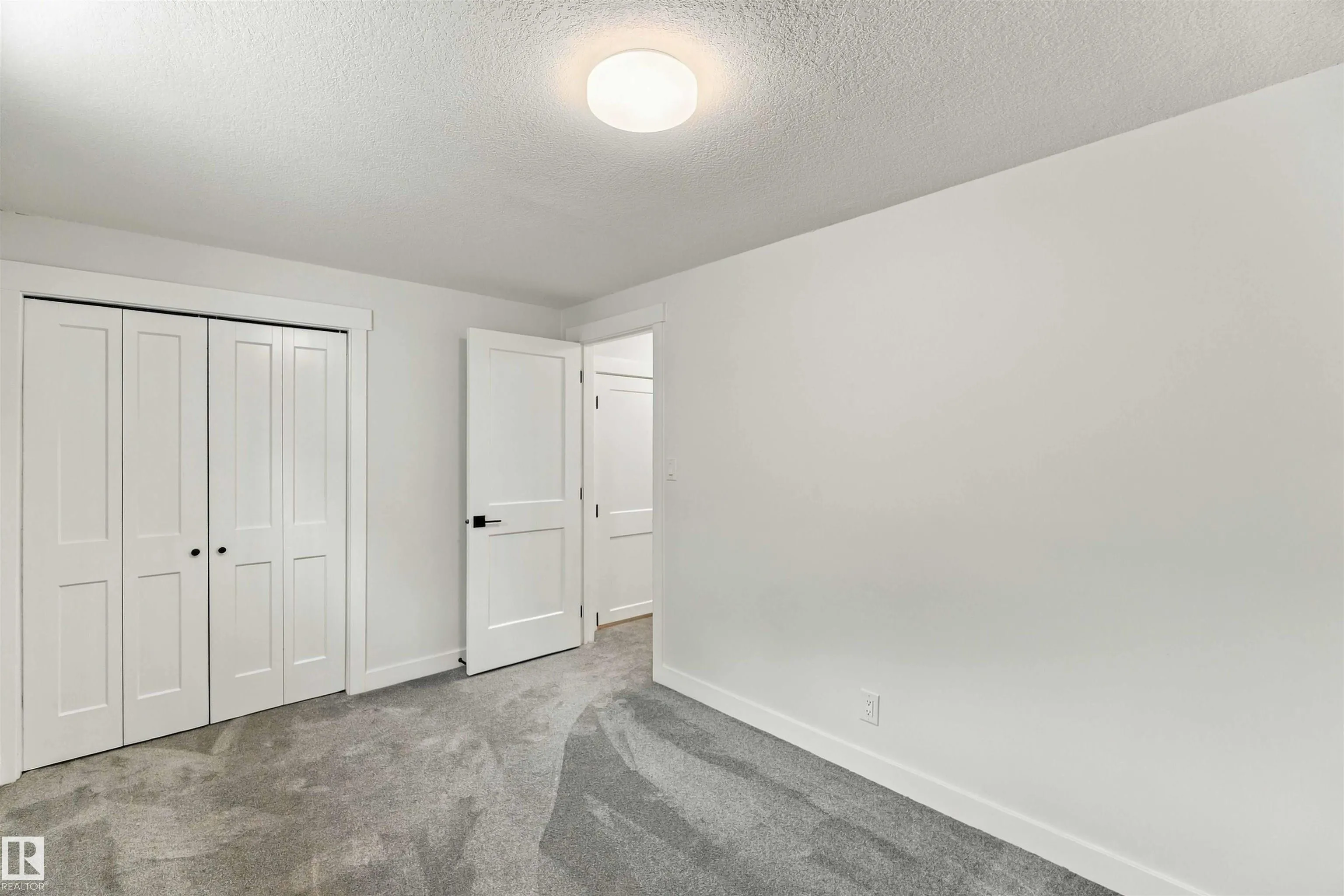 15012 59A Street