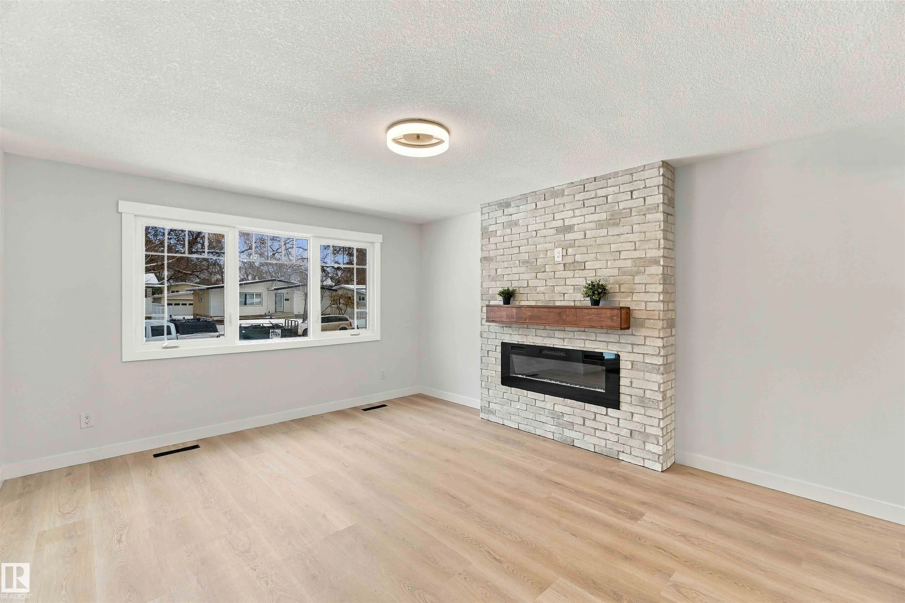 15012 59A Street