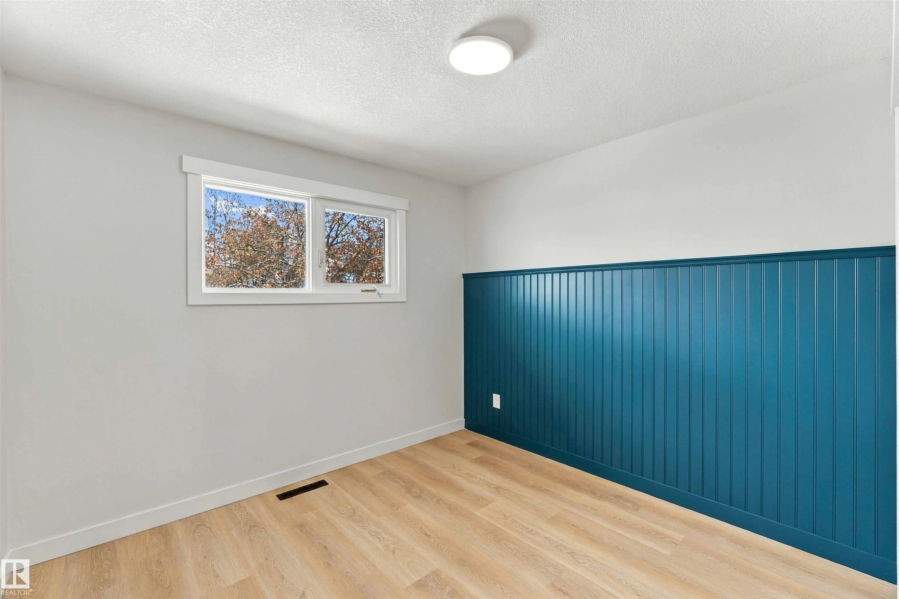 15012 59A Street
