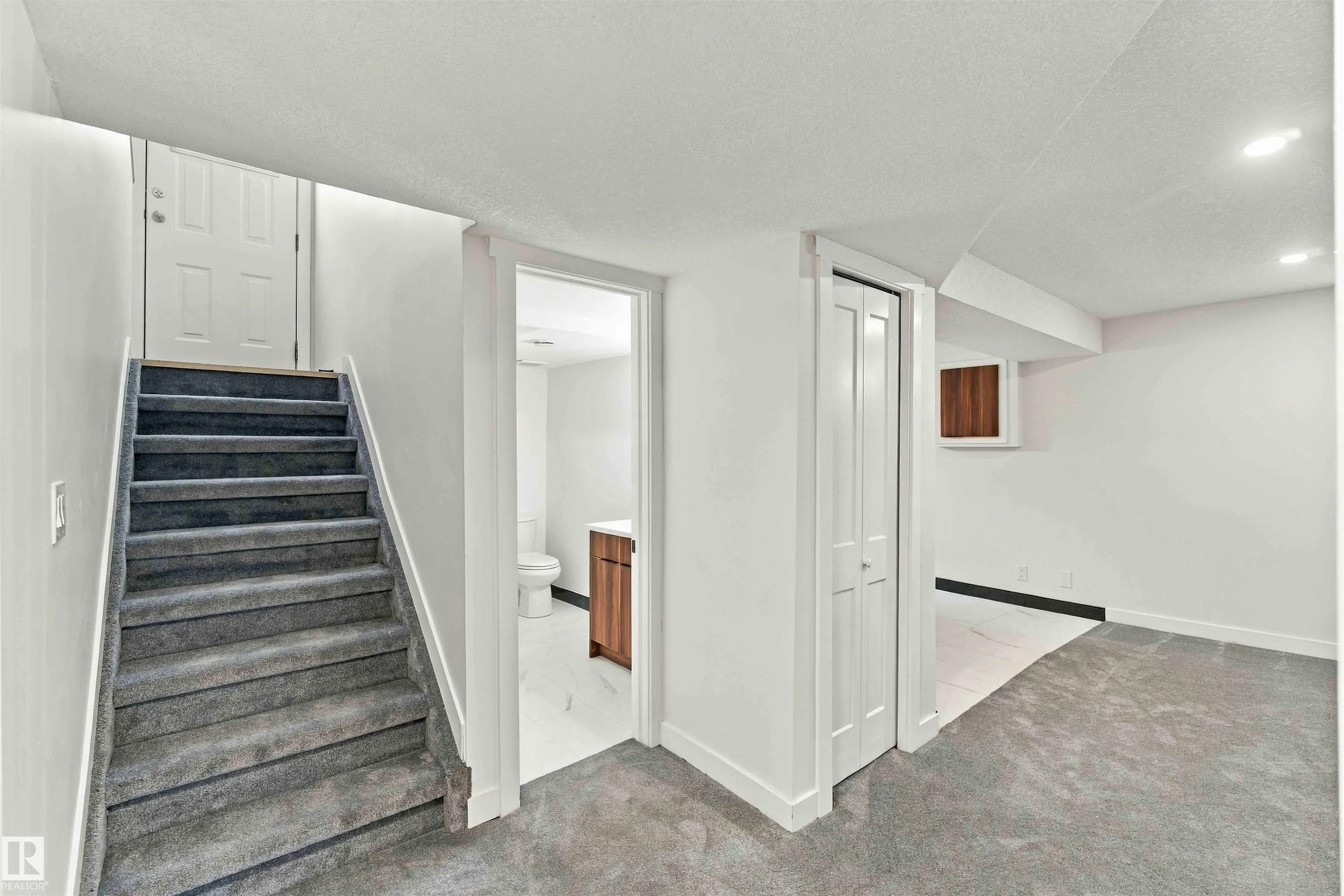 15012 59A Street