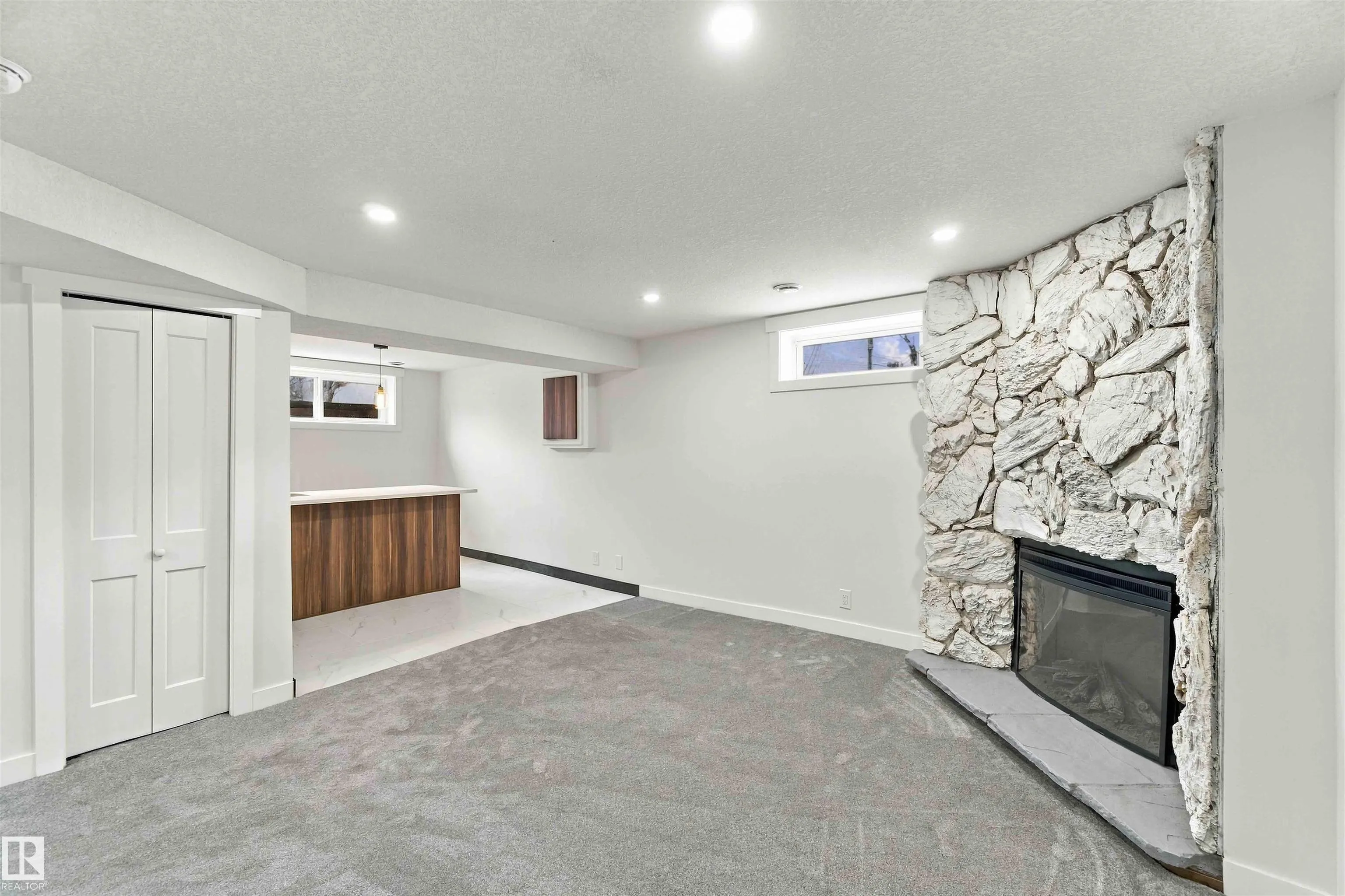 15012 59A Street