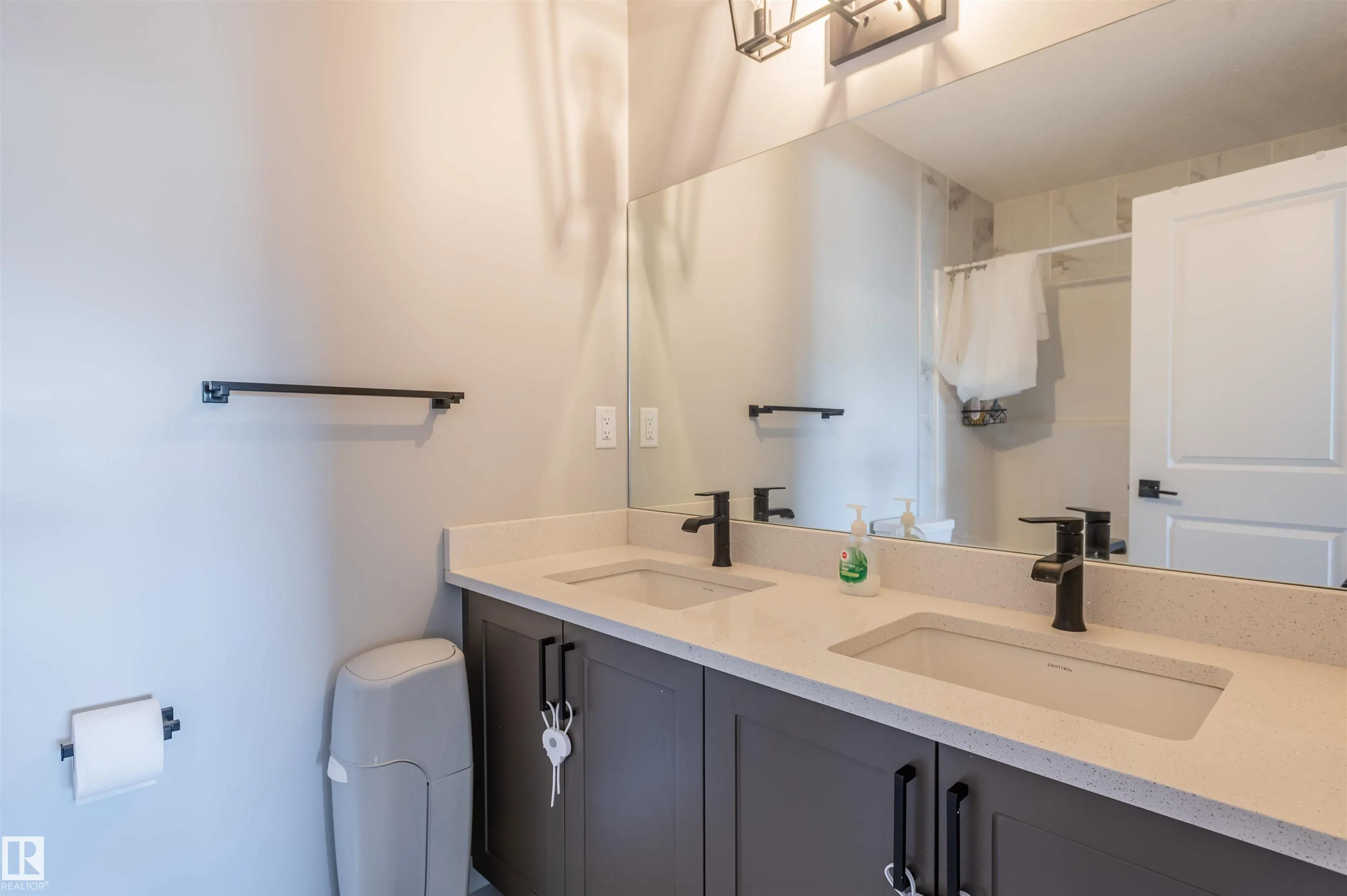 10624 98 Street