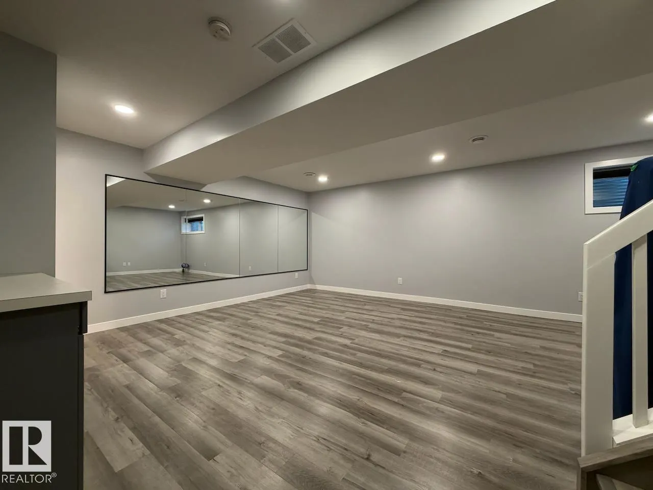 153 SUMMERSTONE Lane