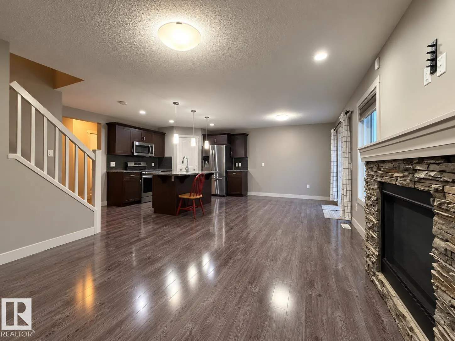 153 SUMMERSTONE Lane